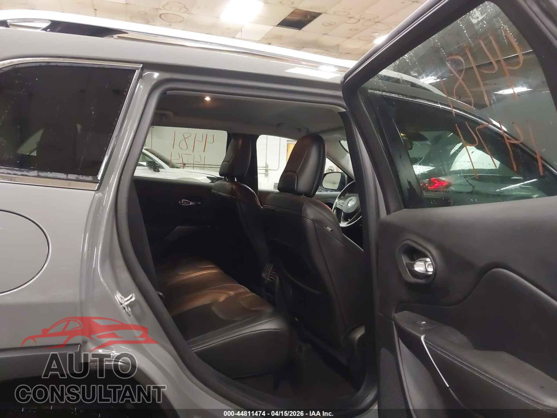JEEP CHEROKEE 2020 - 1C4PJMLB0LD617511
