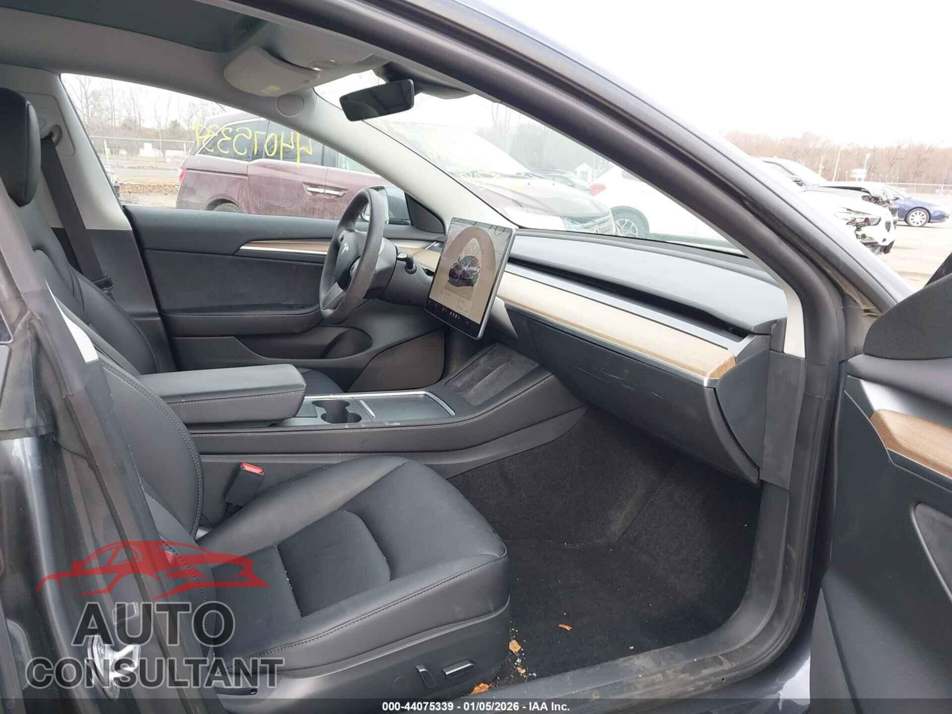 TESLA MODEL 3 2023 - 5YJ3E1EA7PF658643