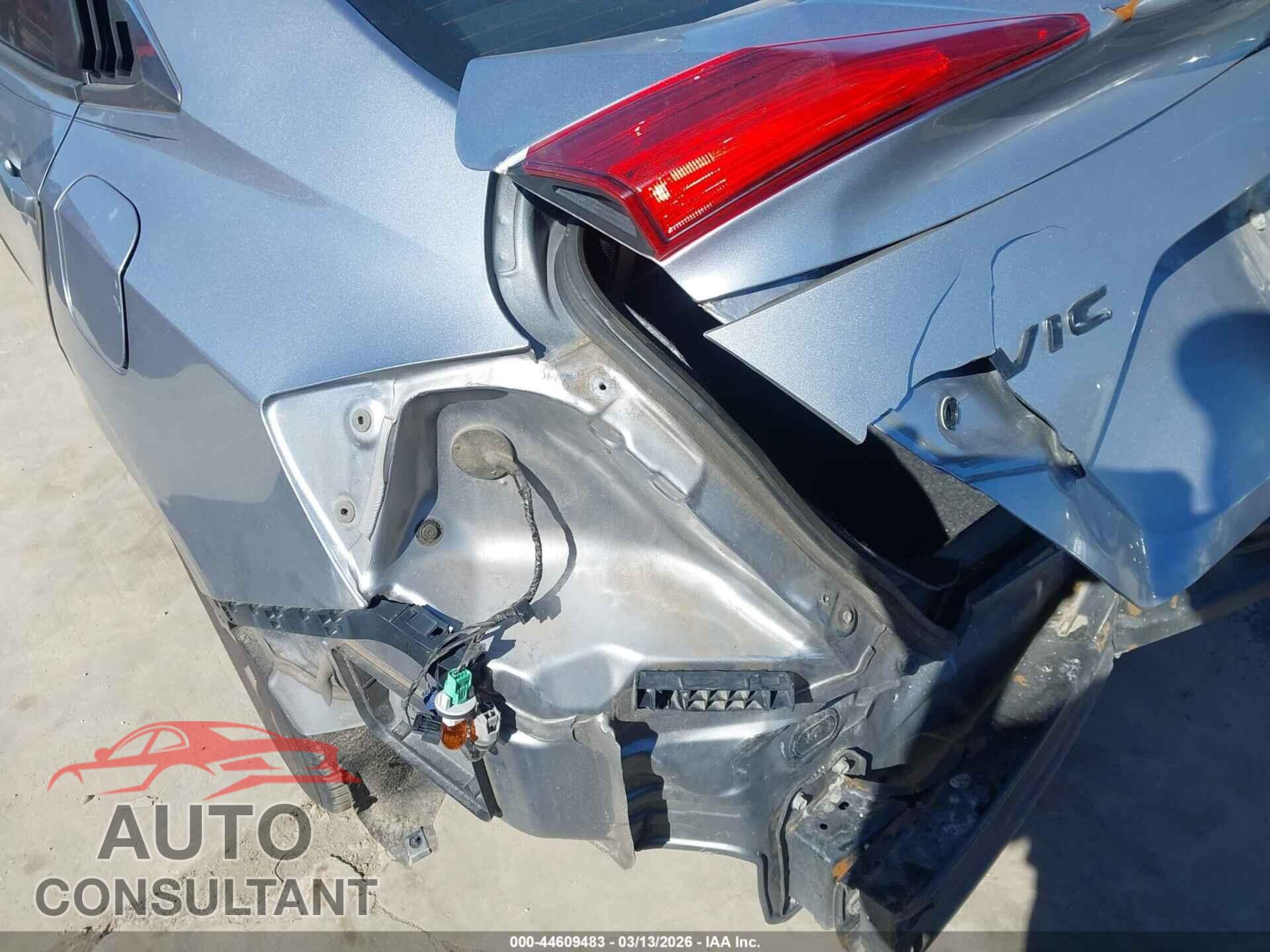 HONDA CIVIC 2017 - 19XFC2F74HE018697
