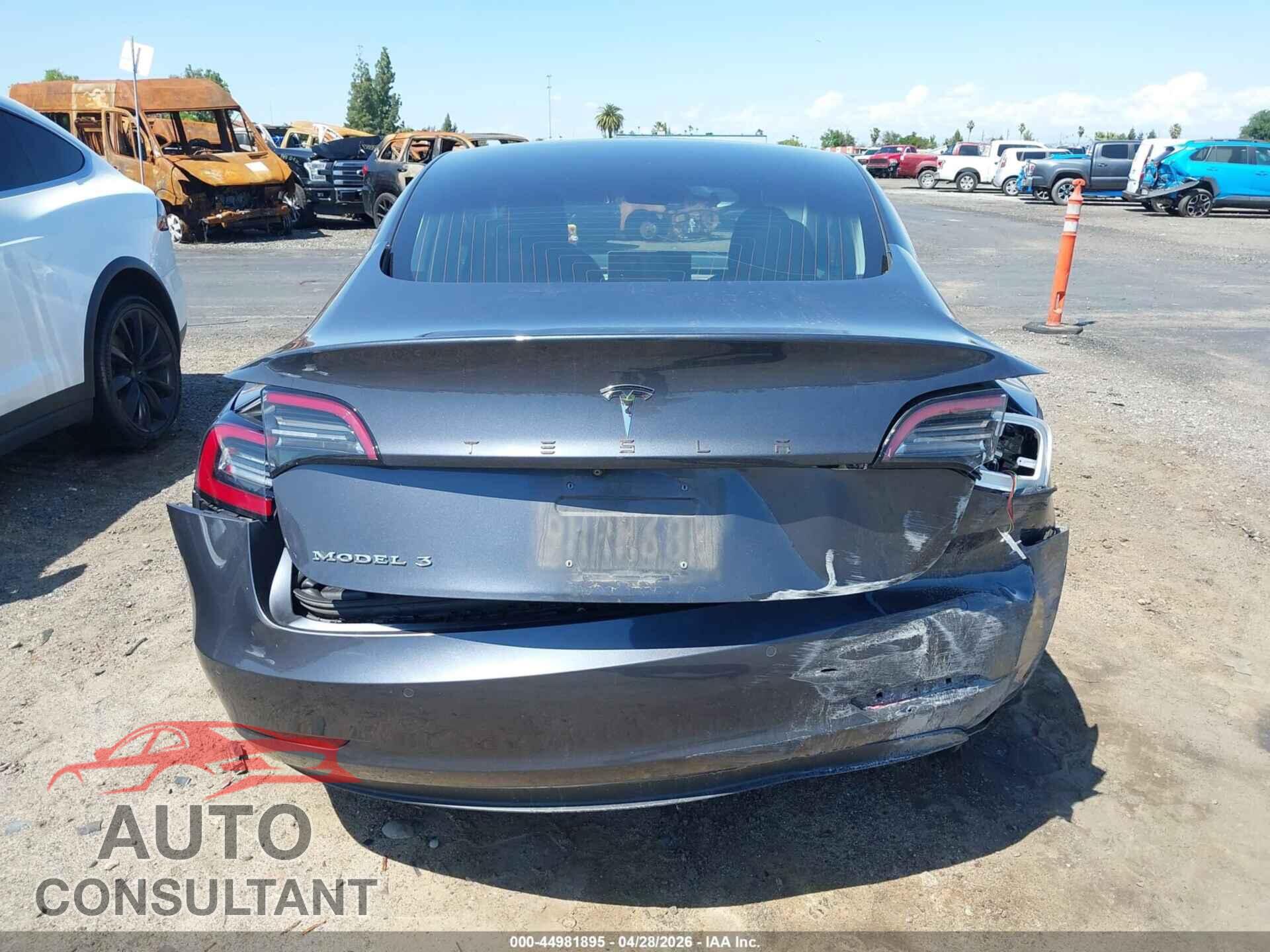 TESLA MODEL 3 2018 - 5YJ3E1EA2JF158154