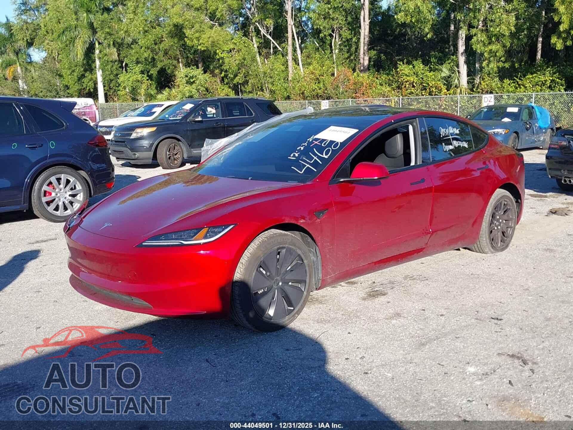 TESLA MODEL 3 2024 - 5YJ3E1EA9RF844462