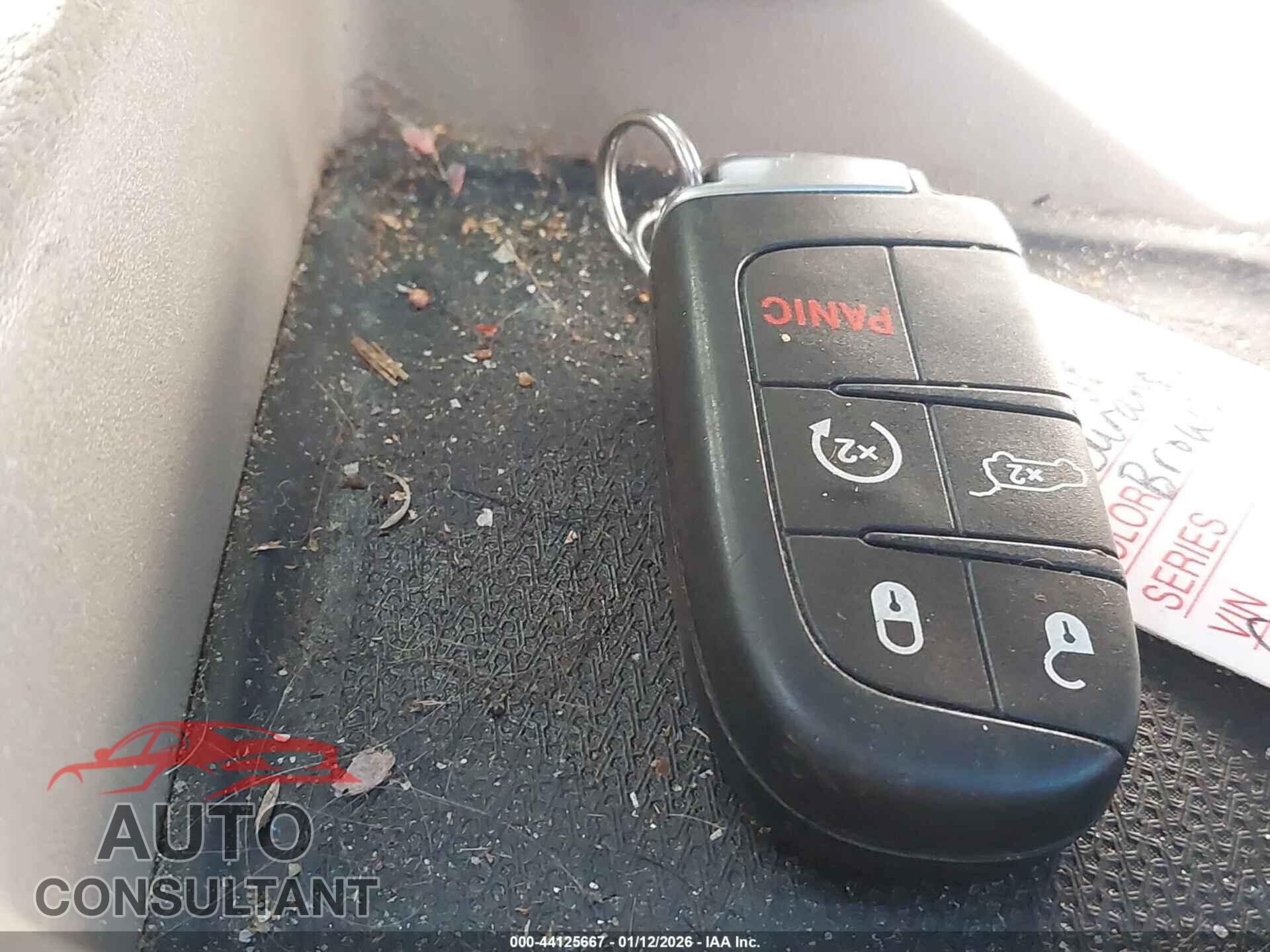 DODGE DURANGO 2017 - 1C4RDJEG8HC923635