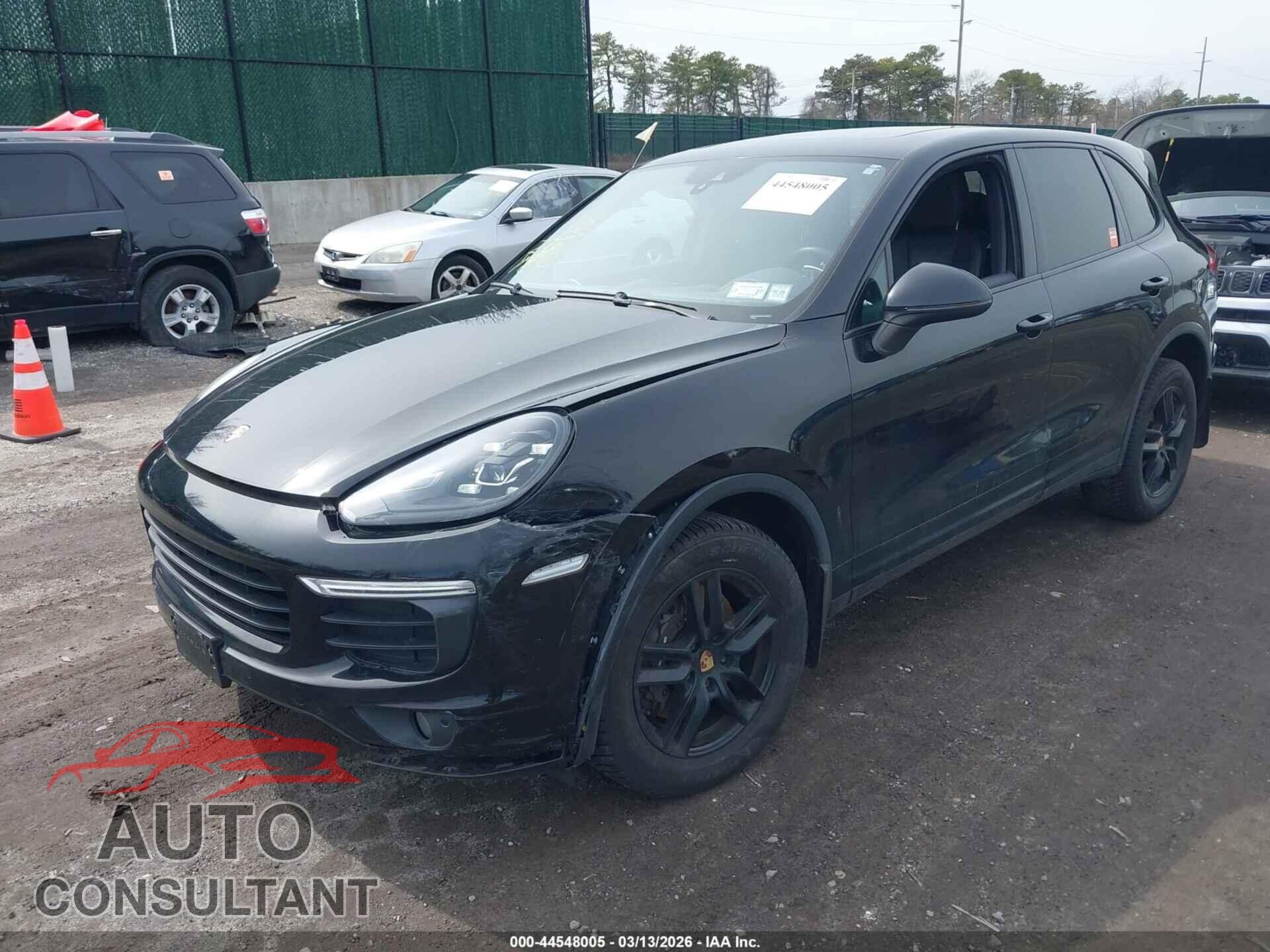 PORSCHE CAYENNE 2016 - WP1AA2A2XGLA08577