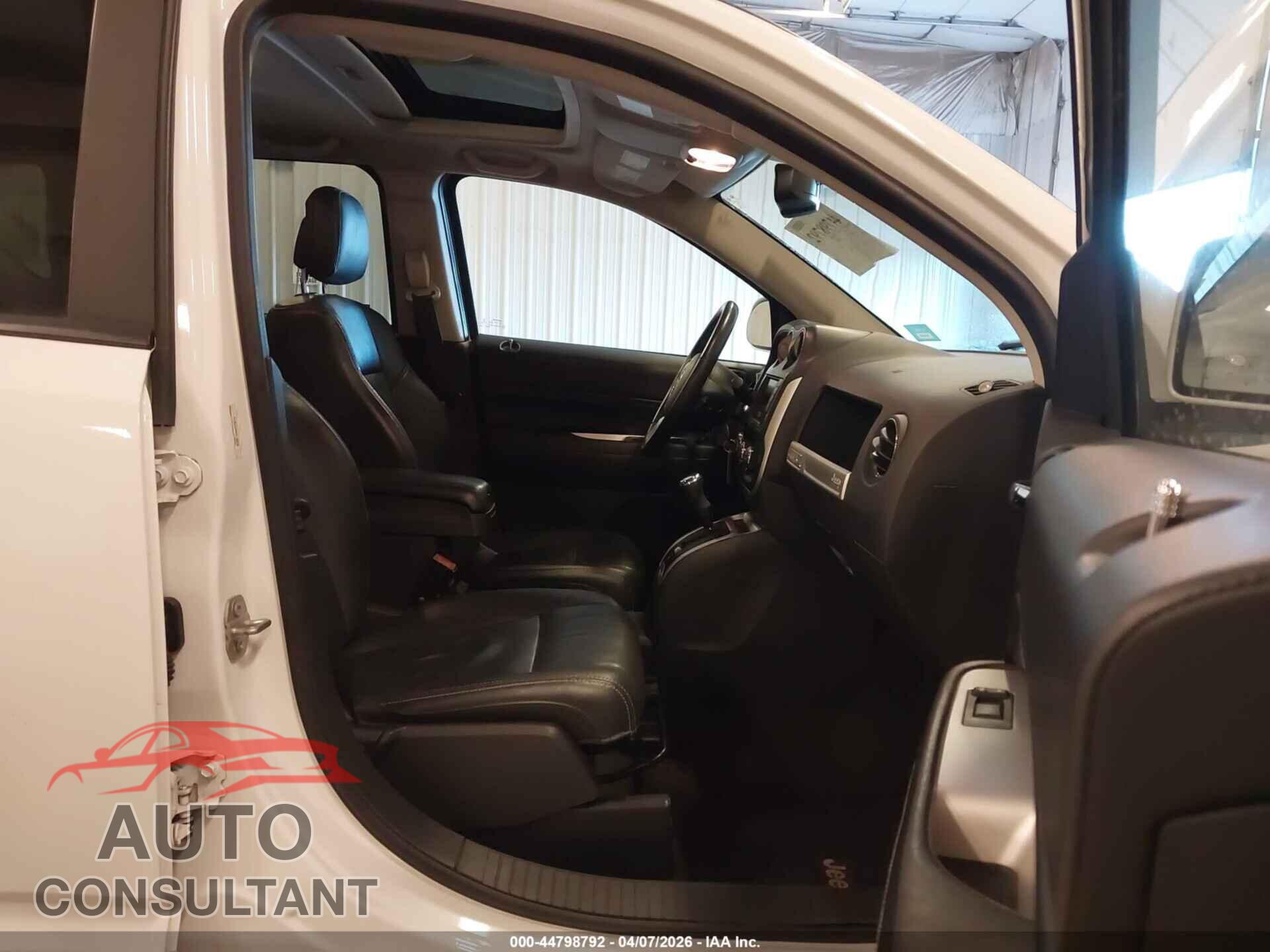 JEEP COMPASS 2017 - 1C4NJCEB0HD189638
