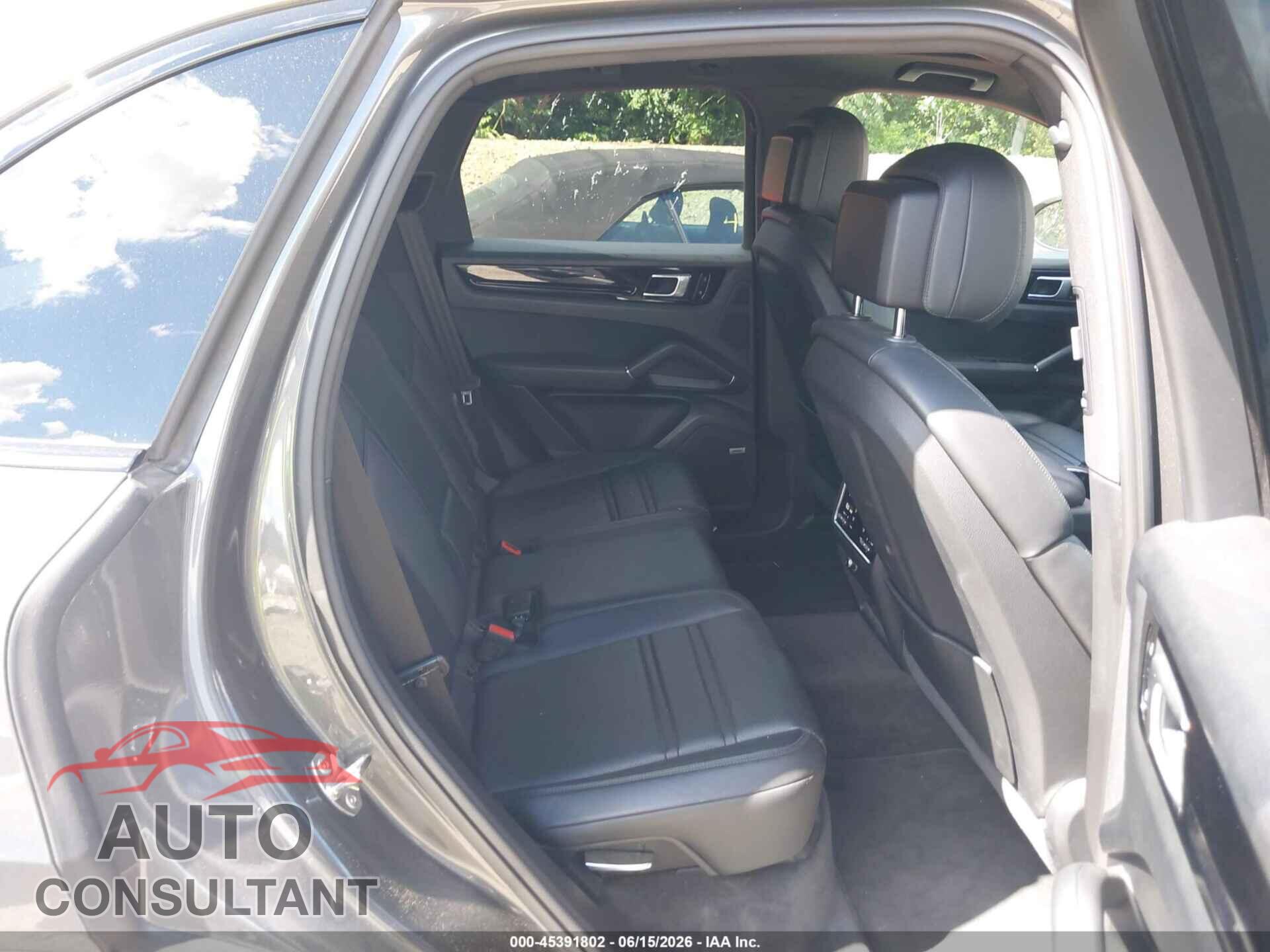 PORSCHE CAYENNE 2019 - WP1AB2AY4KDA64650