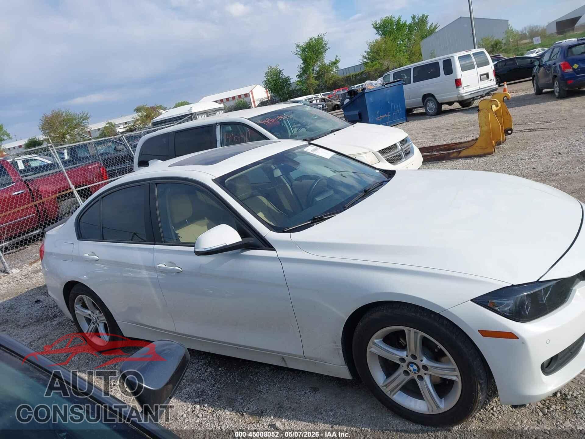 BMW 320I 2015 - WBA3C3G54FNT53678