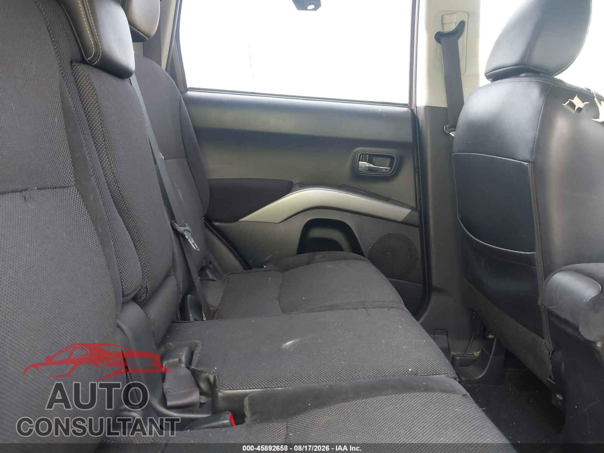 MITSUBISHI OUTLANDER 2012 - JA4JT3AW2CU002761