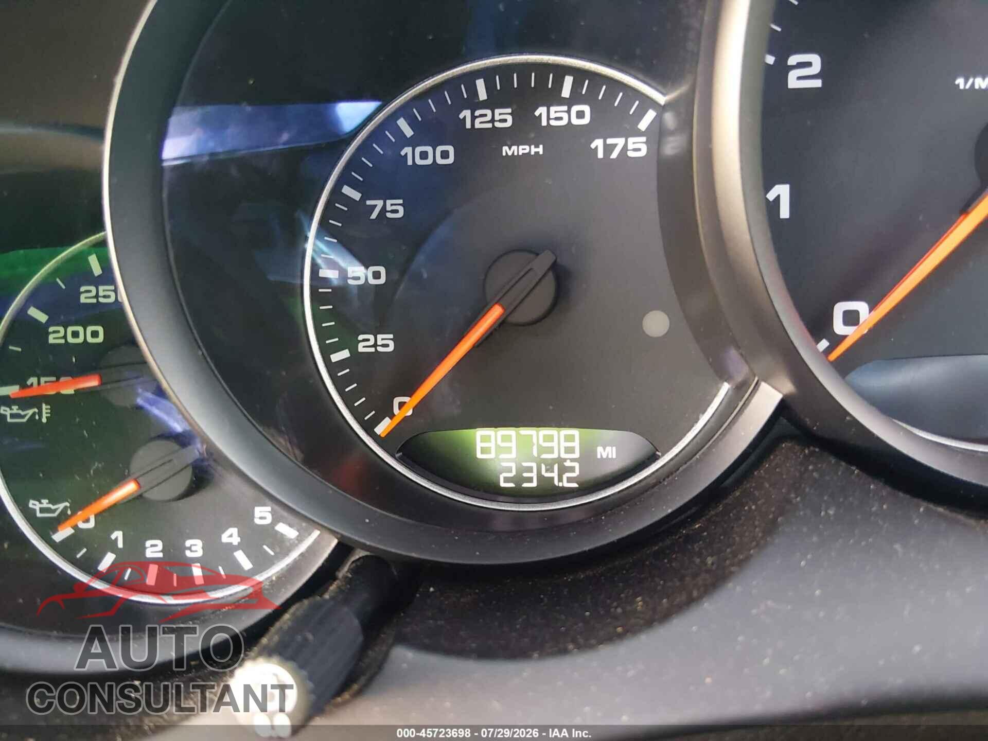 PORSCHE CAYENNE 2016 - WP1AA2A29GKA37168