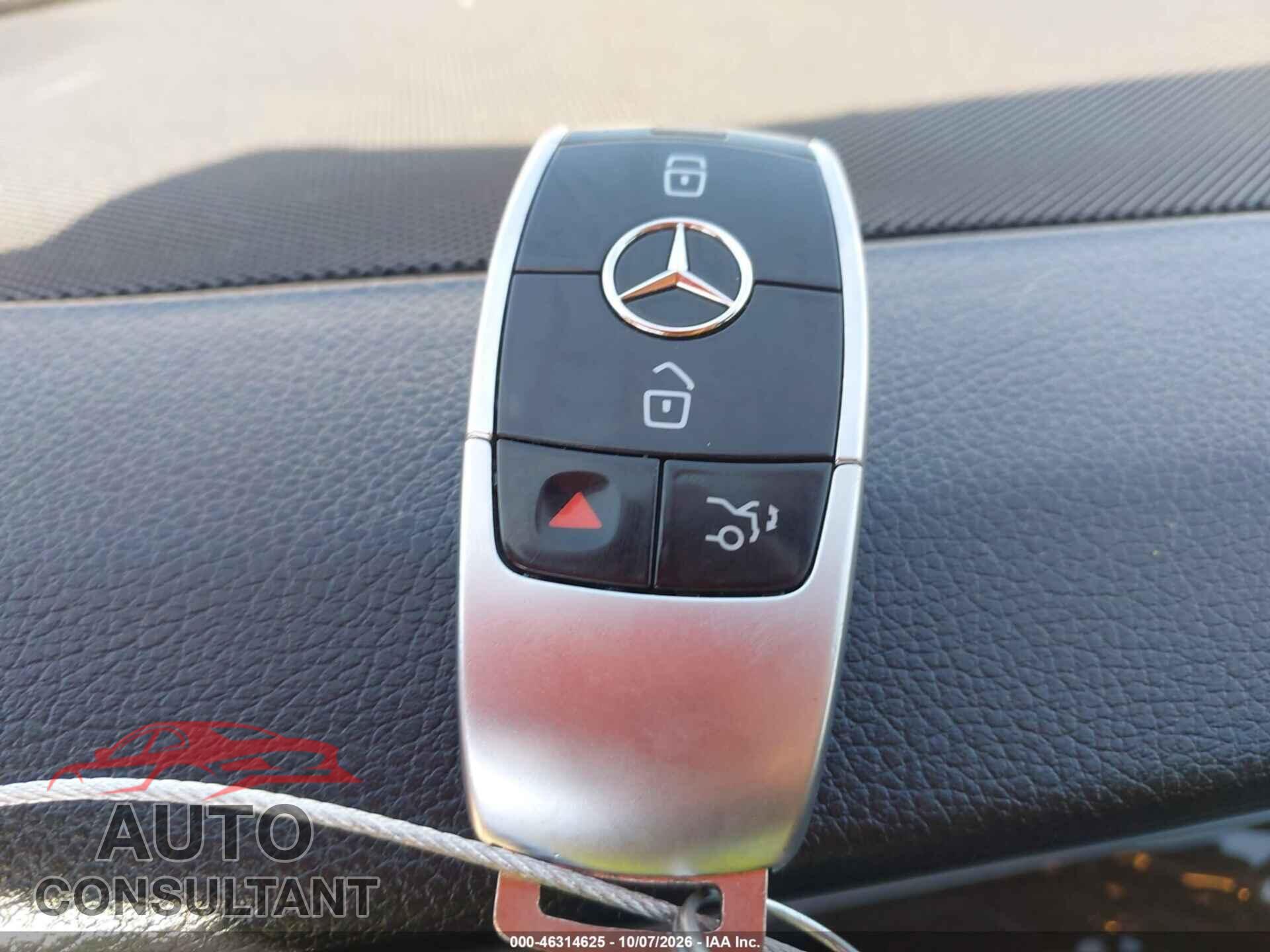 MERCEDES-BENZ E 300 2017 - WDDZF4JB2HA043926