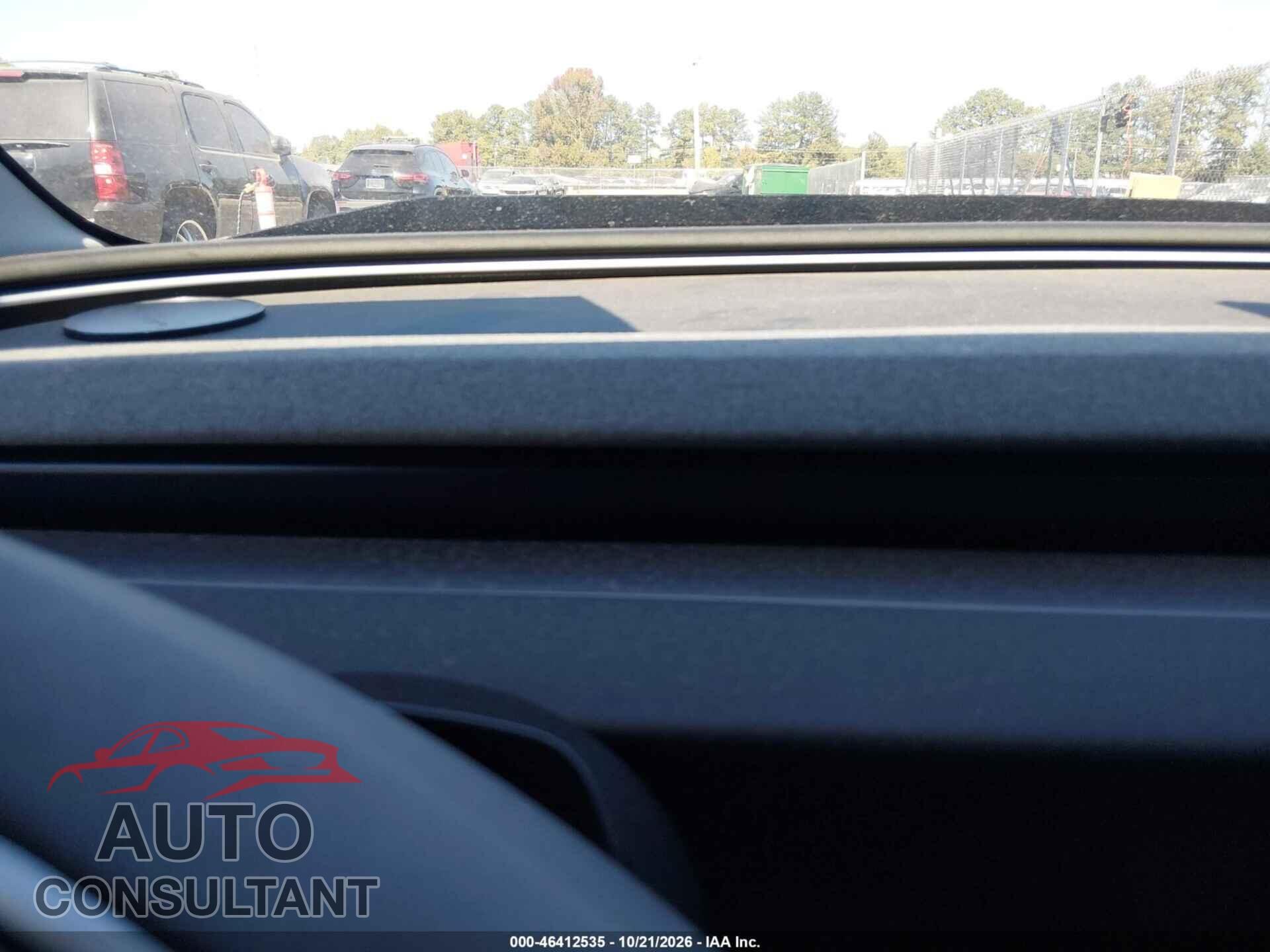 TESLA MODEL 3 2024 - 5YJ3E1EB2RF767538