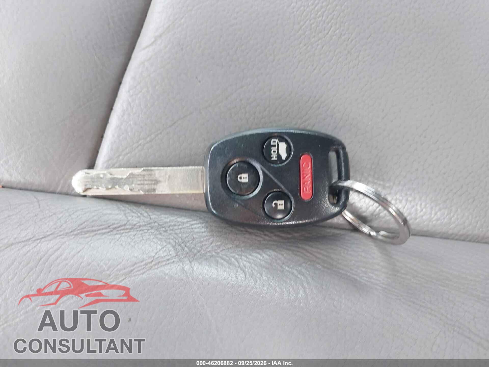 HONDA PILOT 2015 - 5FNYF3H64FB006731