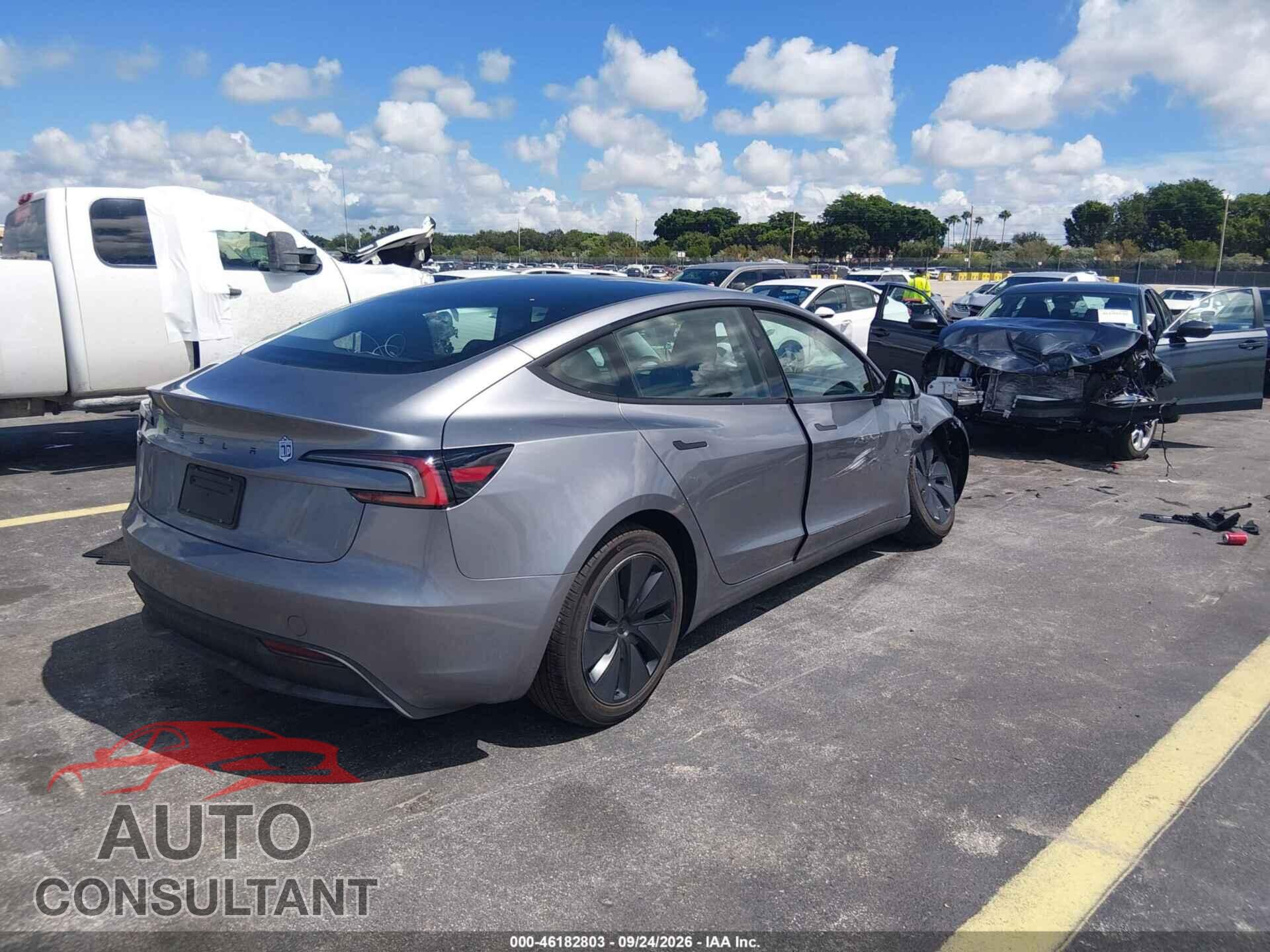 TESLA MODEL 3 2026 - 5YJ3E1EA9TF175309
