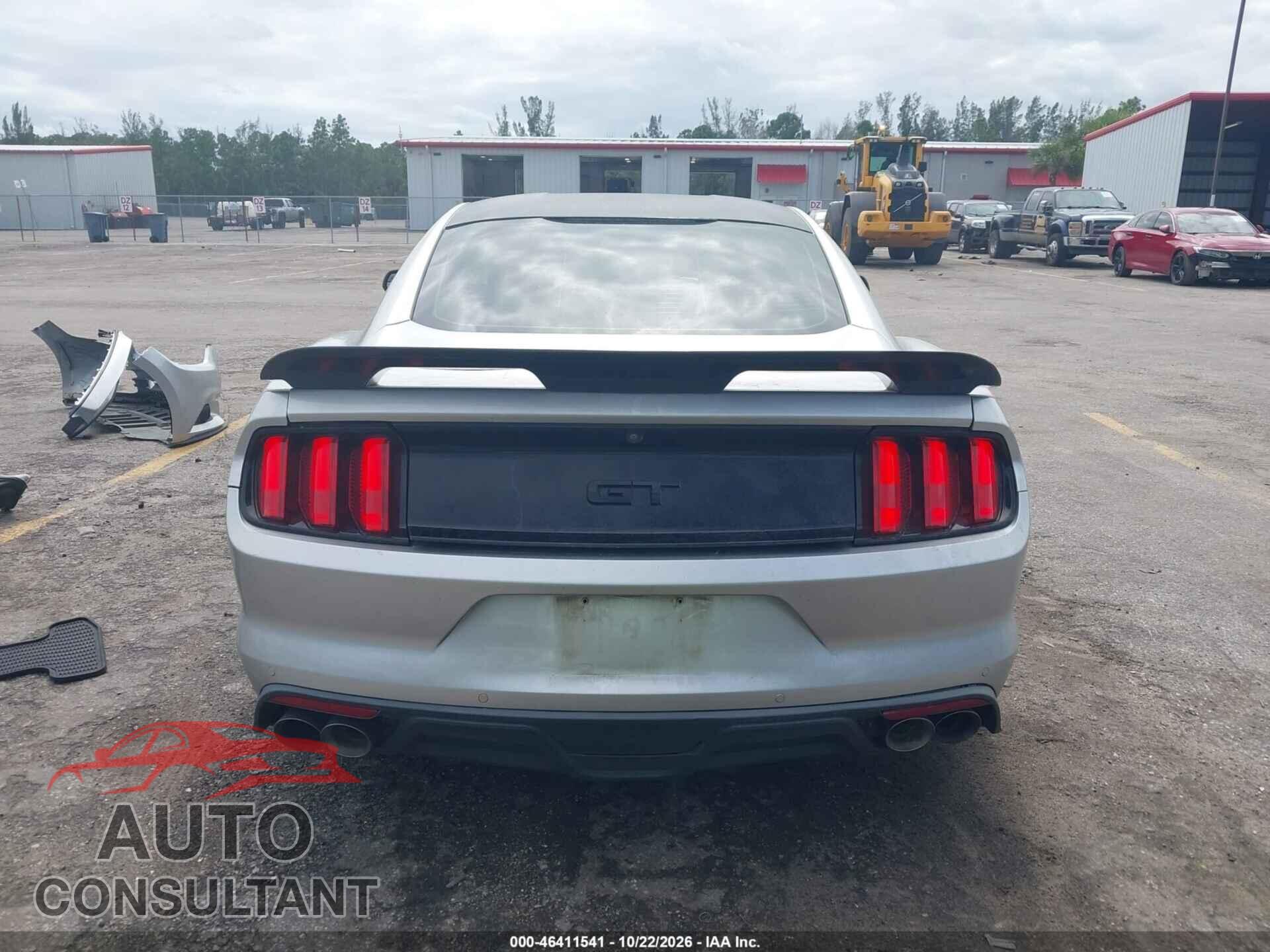 FORD MUSTANG 2017 - 1FA6P8CF8H5264138
