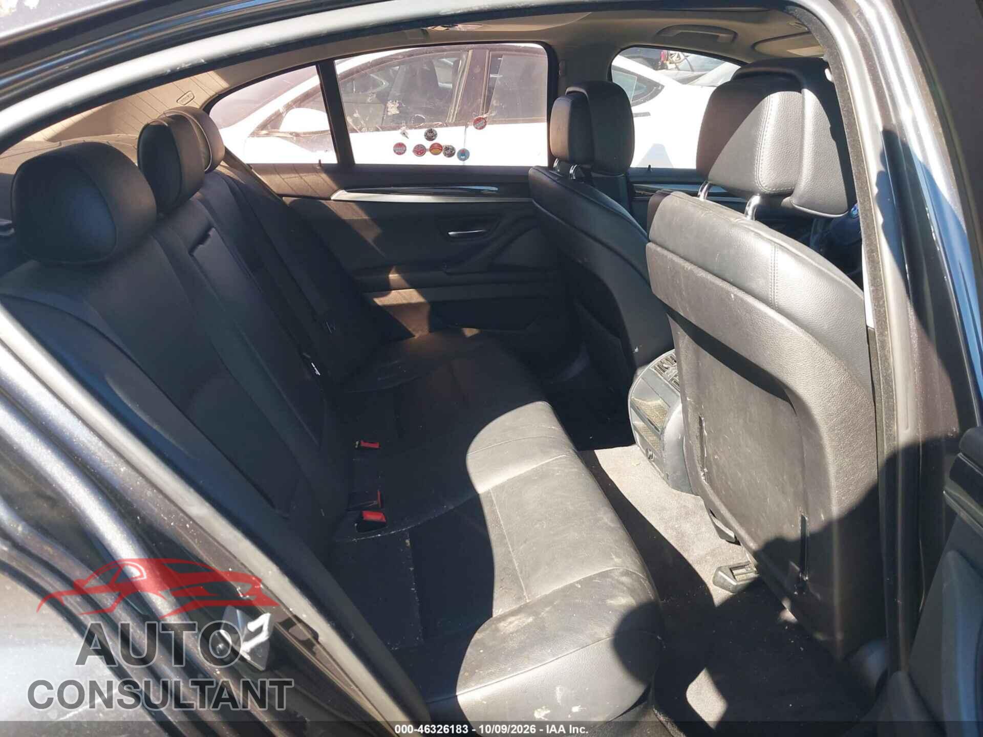 BMW 528I 2011 - WBAFR1C51BC740121