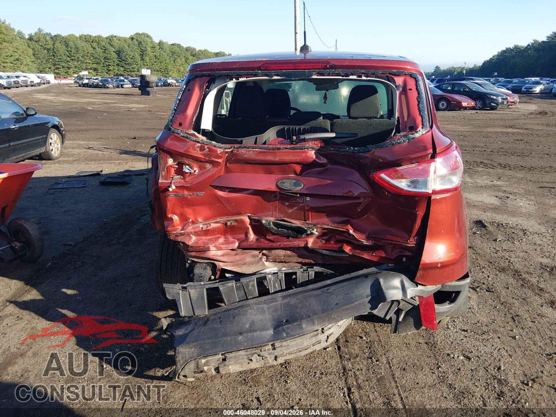 FORD ESCAPE 2015 - 1FMCU0F7XFUC19275