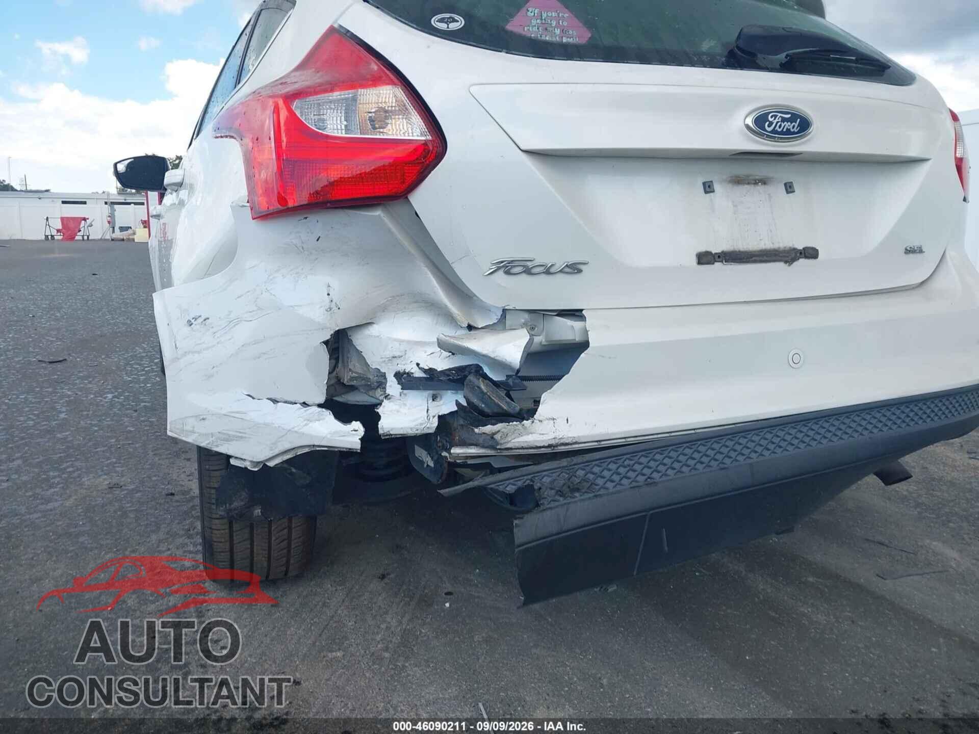FORD FOCUS 2012 - 1FAHP3M24CL277514
