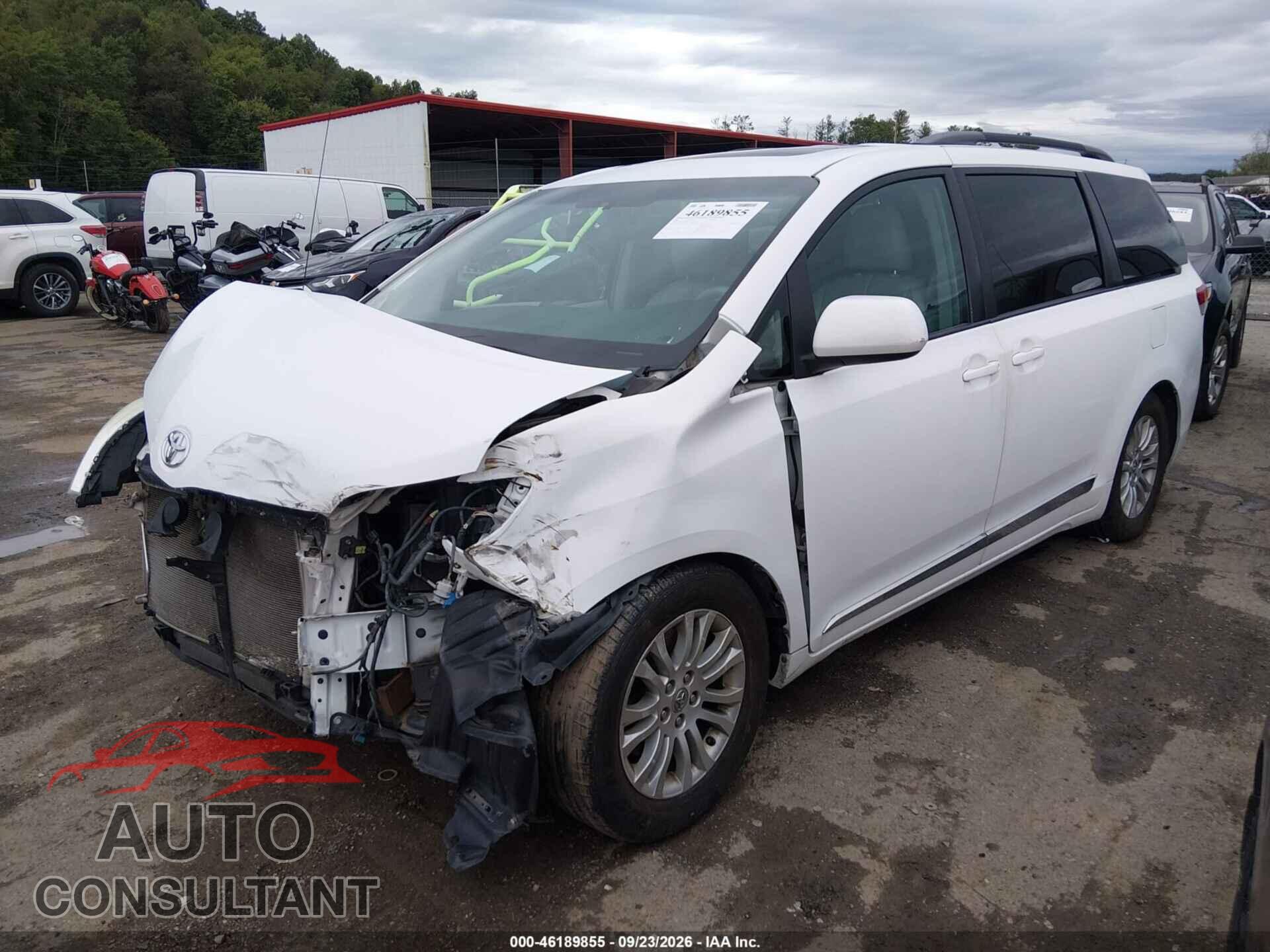 TOYOTA SIENNA 2011 - 5TDYK3DC6BS175601