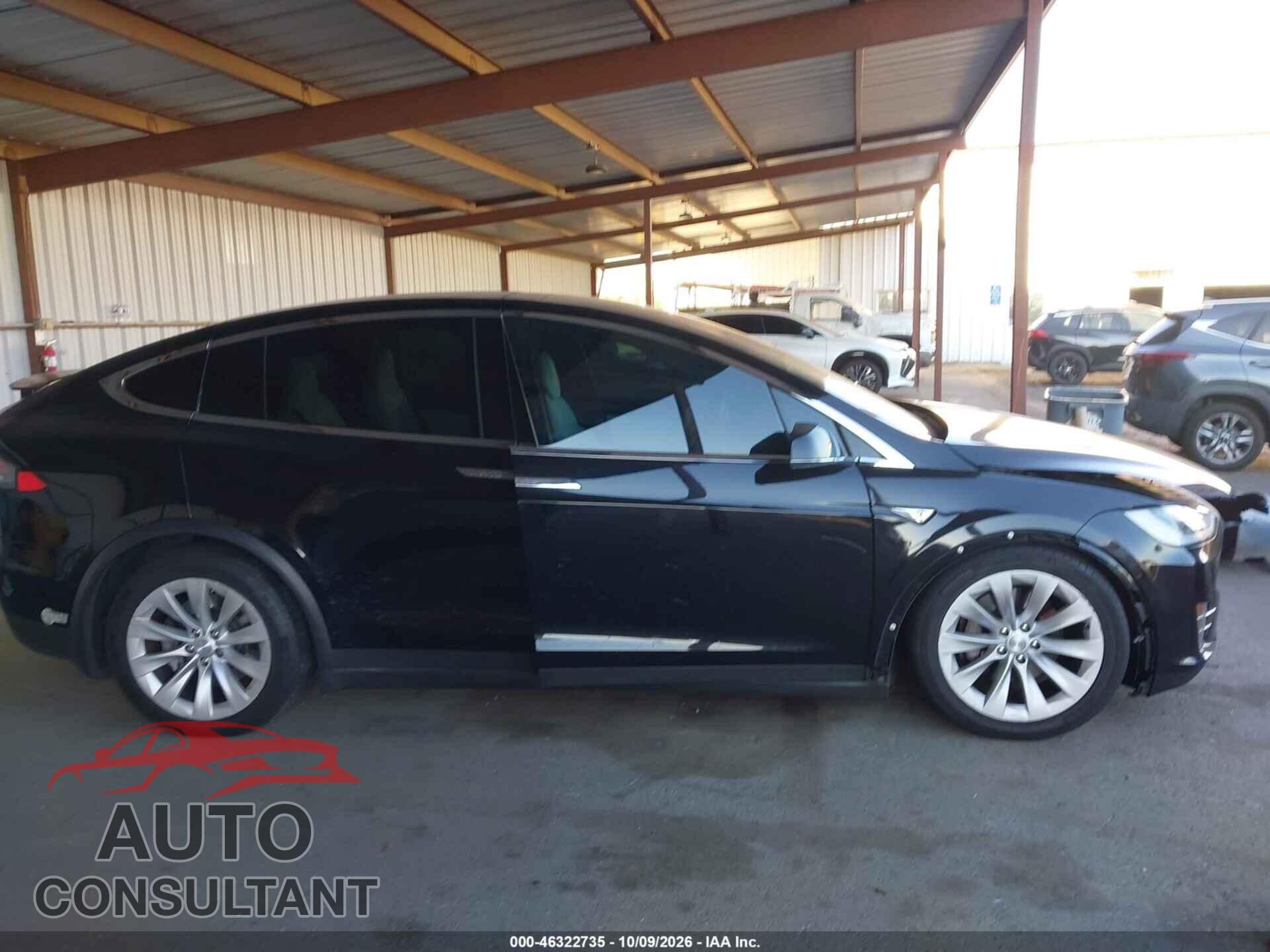 TESLA MODEL X 2016 - 5YJXCBE21GF012181