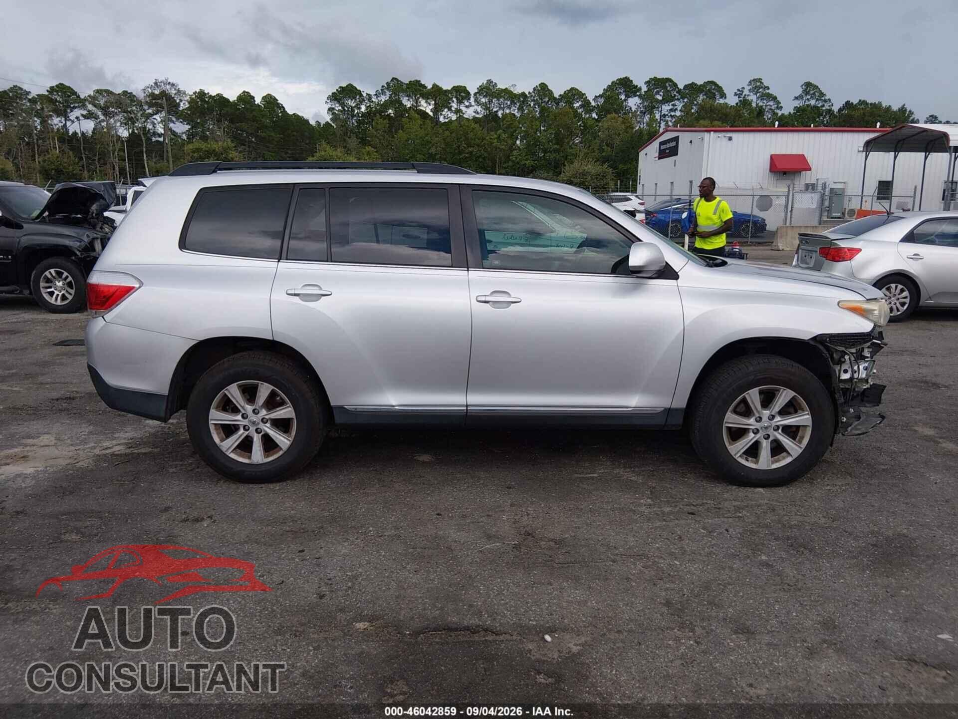 TOYOTA HIGHLANDER 2013 - 5TDZK3EH8DS112274