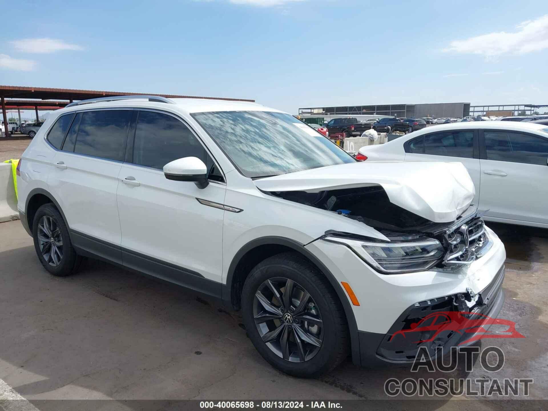 VOLKSWAGEN TIGUAN 2023 - 3VV3B7AX8PM124067