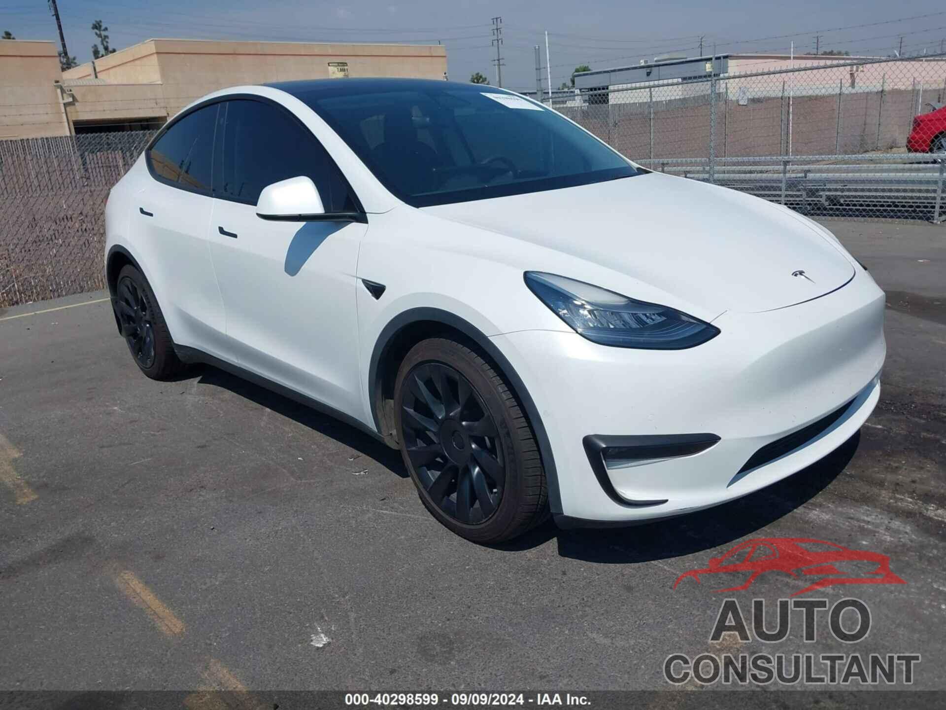 TESLA MODEL Y 2021 - 5YJYGDEE6MF160773