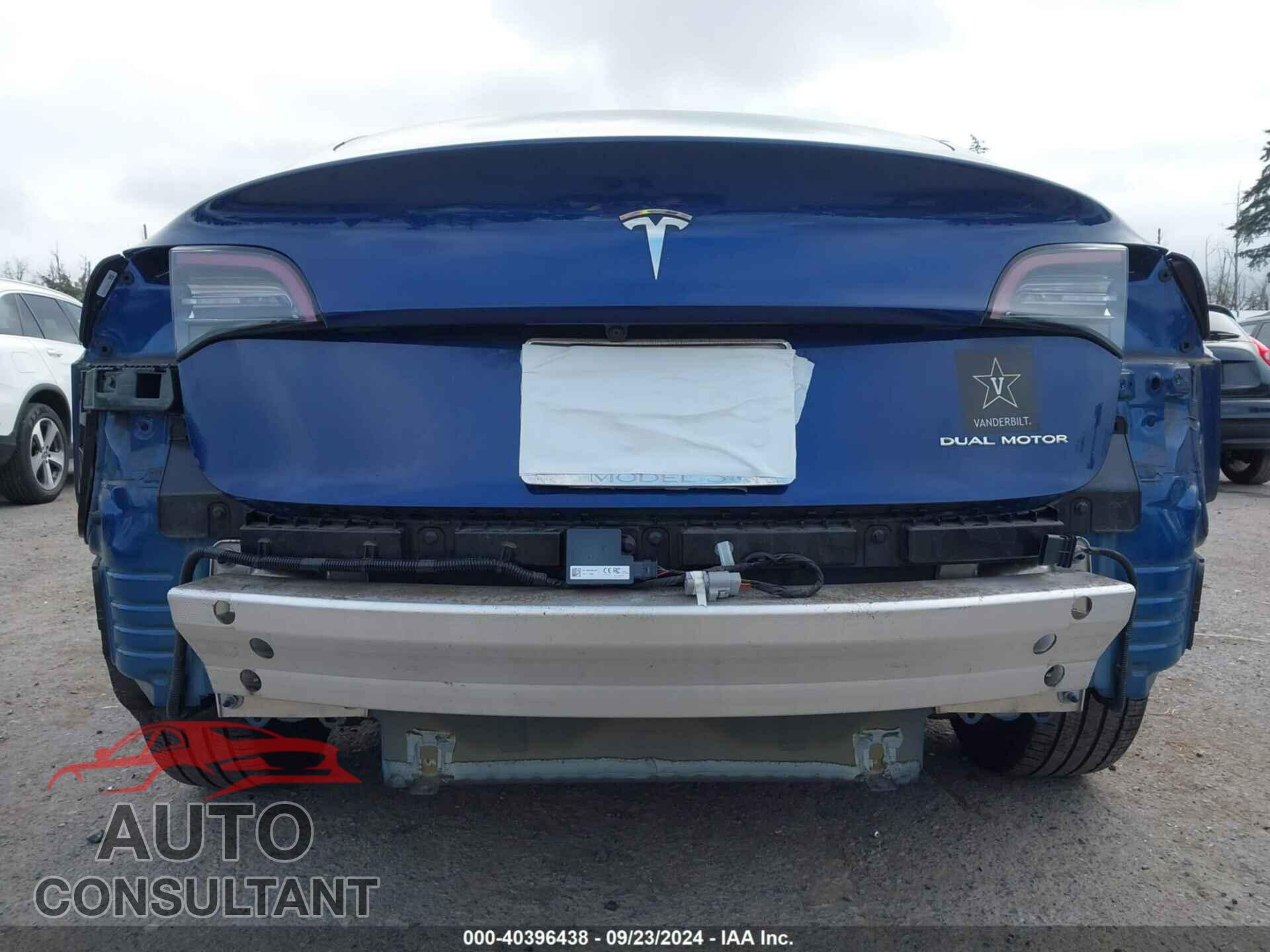 TESLA MODEL 3 2019 - 5YJ3E1EB3KF433122