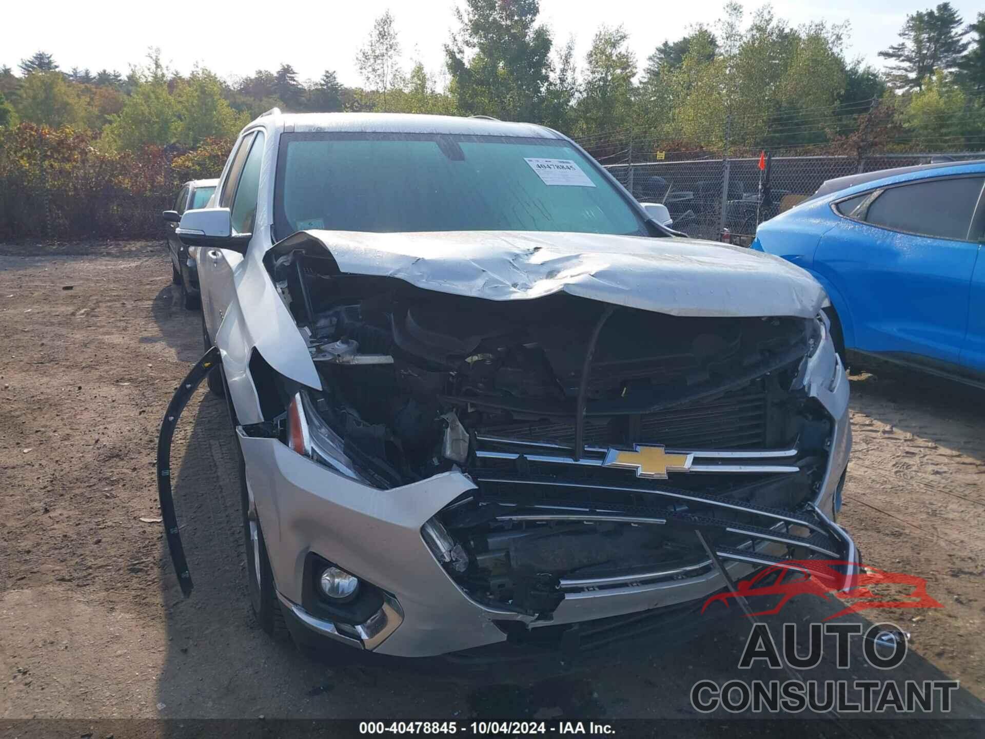 CHEVROLET TRAVERSE 2018 - 1GNEVGKW6JJ242277