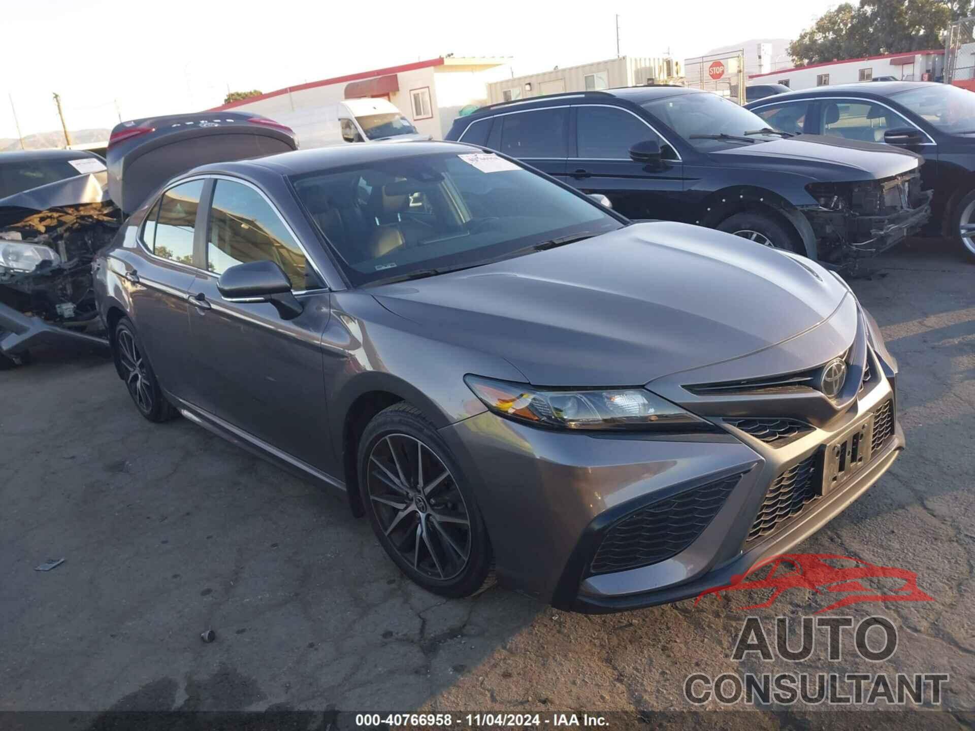 TOYOTA CAMRY 2023 - 4T1G11AK9PU102980