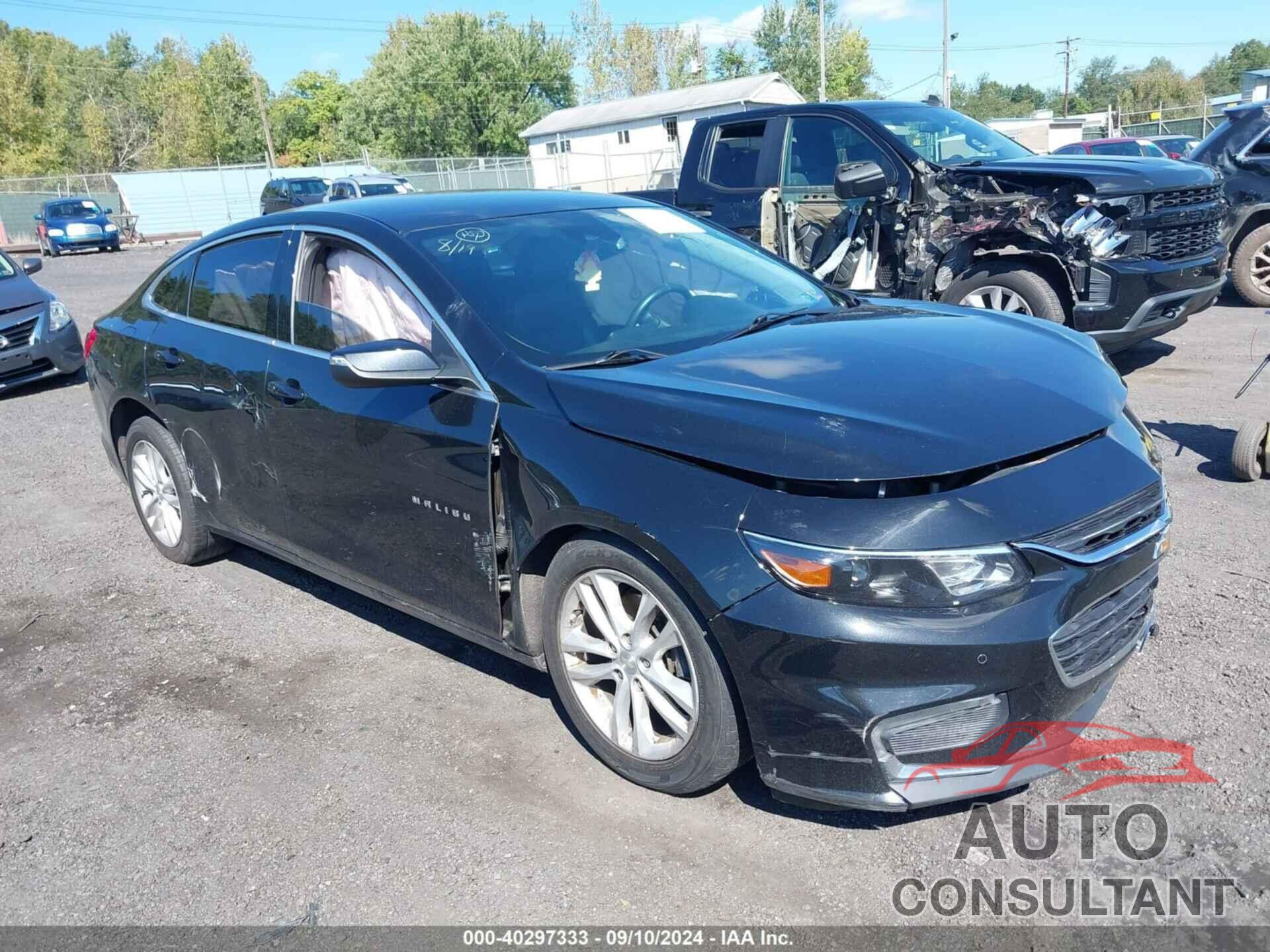 CHEVROLET MALIBU 2018 - 1G1ZD5STXJF102073