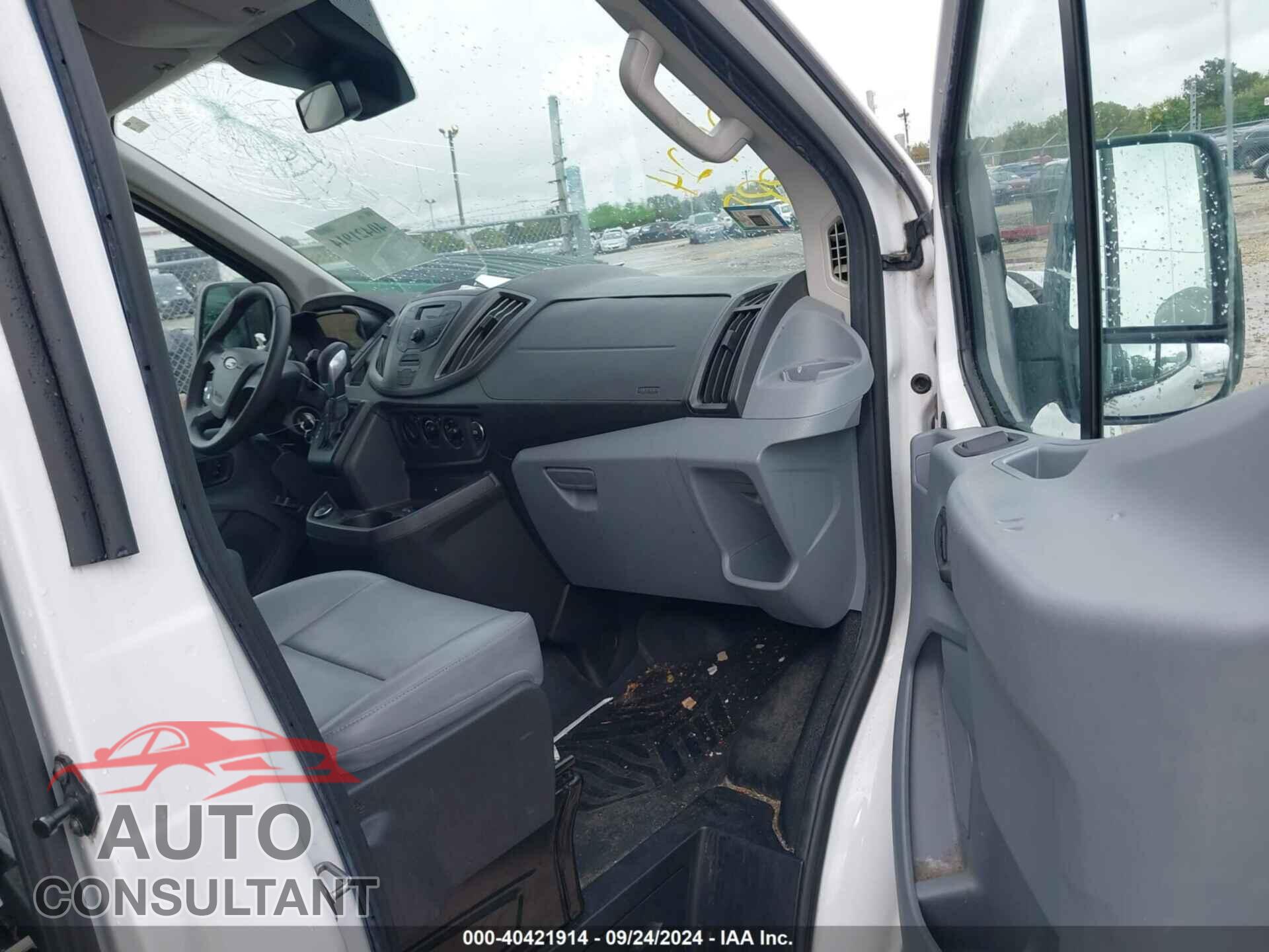 FORD TRANSIT-150 2017 - 1FMZK1YM7HKA11541