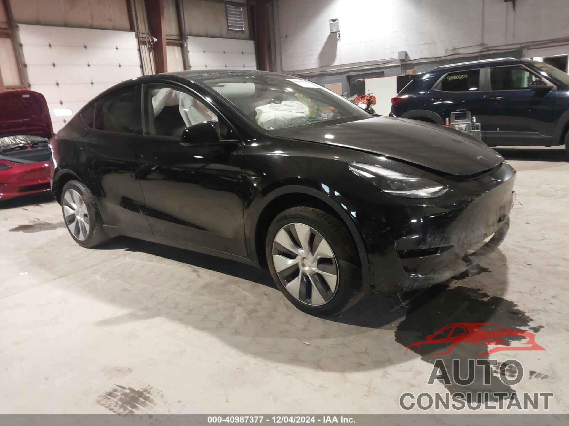 TESLA MODEL Y 2023 - 7SAYGDEEXPA187088