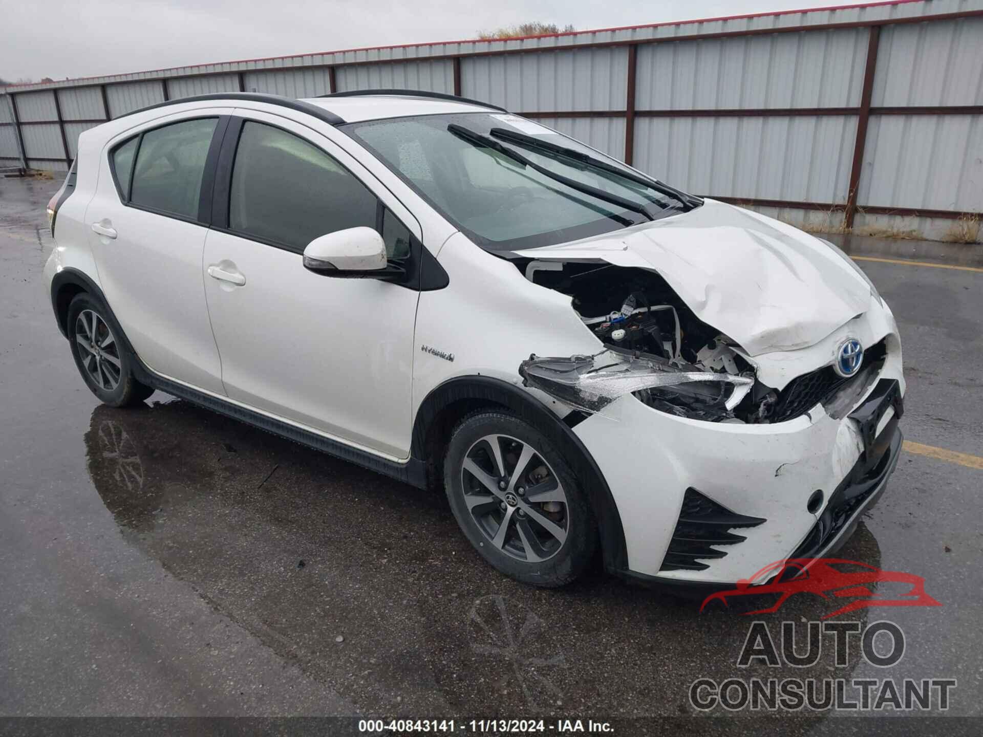 TOYOTA PRIUS C 2018 - JTDKDTB34J1619038