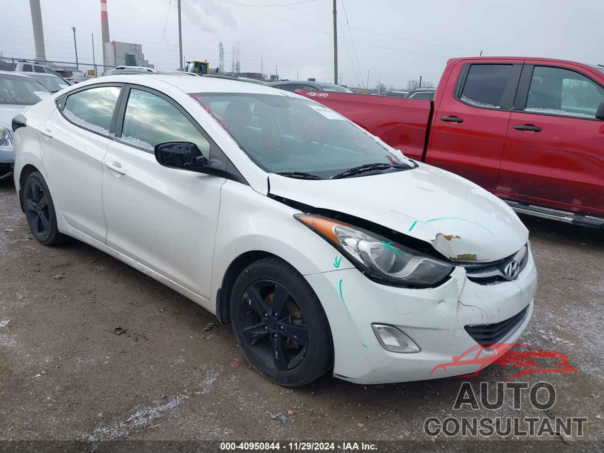 HYUNDAI ELANTRA 2013 - 5NPDH4AE0DH403464