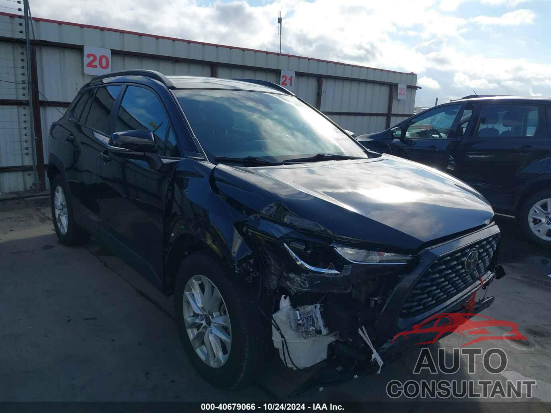 TOYOTA COROLLA CROSS 2022 - 7MUCAAAG0NV010551