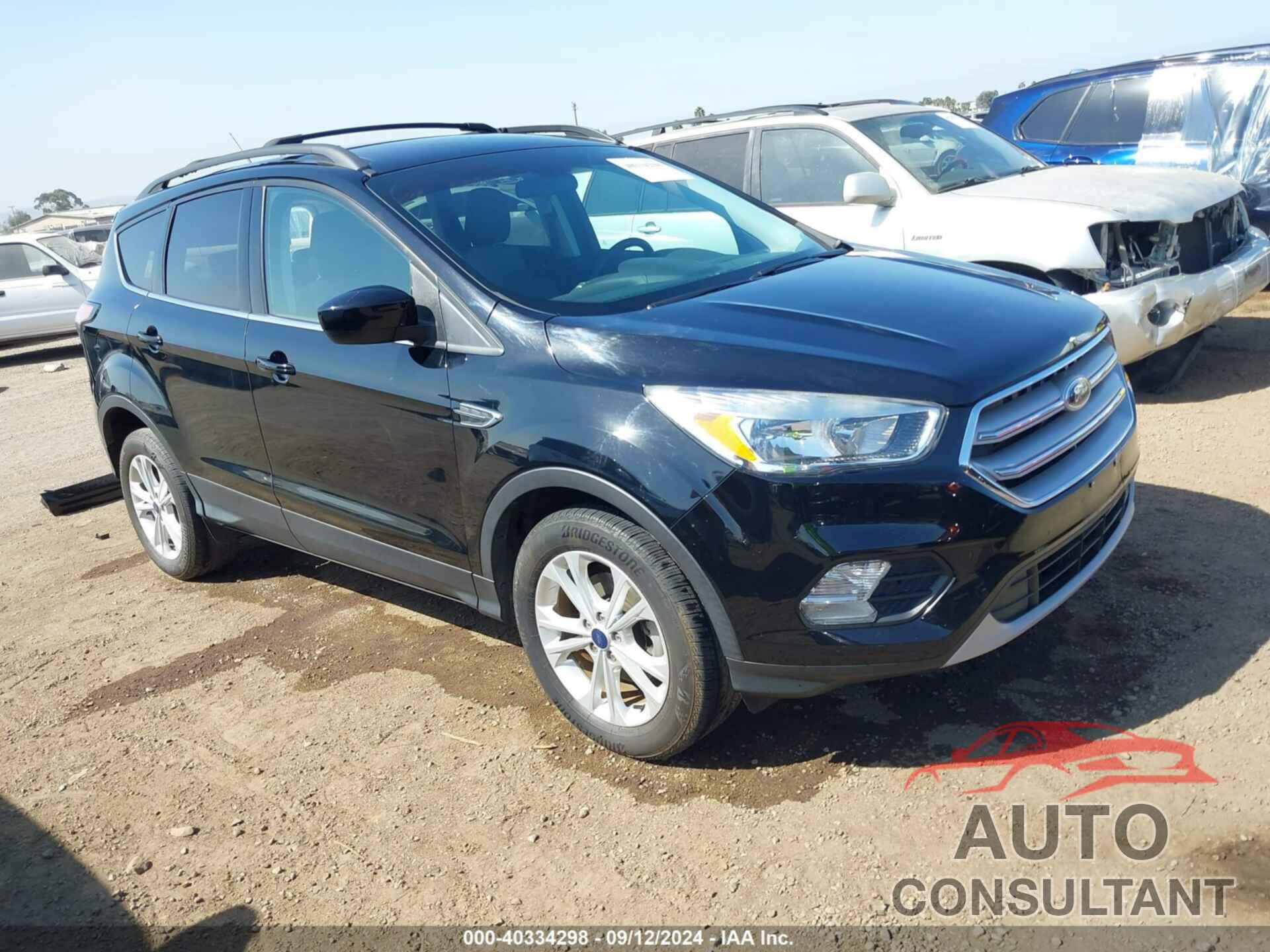 FORD ESCAPE 2018 - 1FMCU0GD2JUC37525