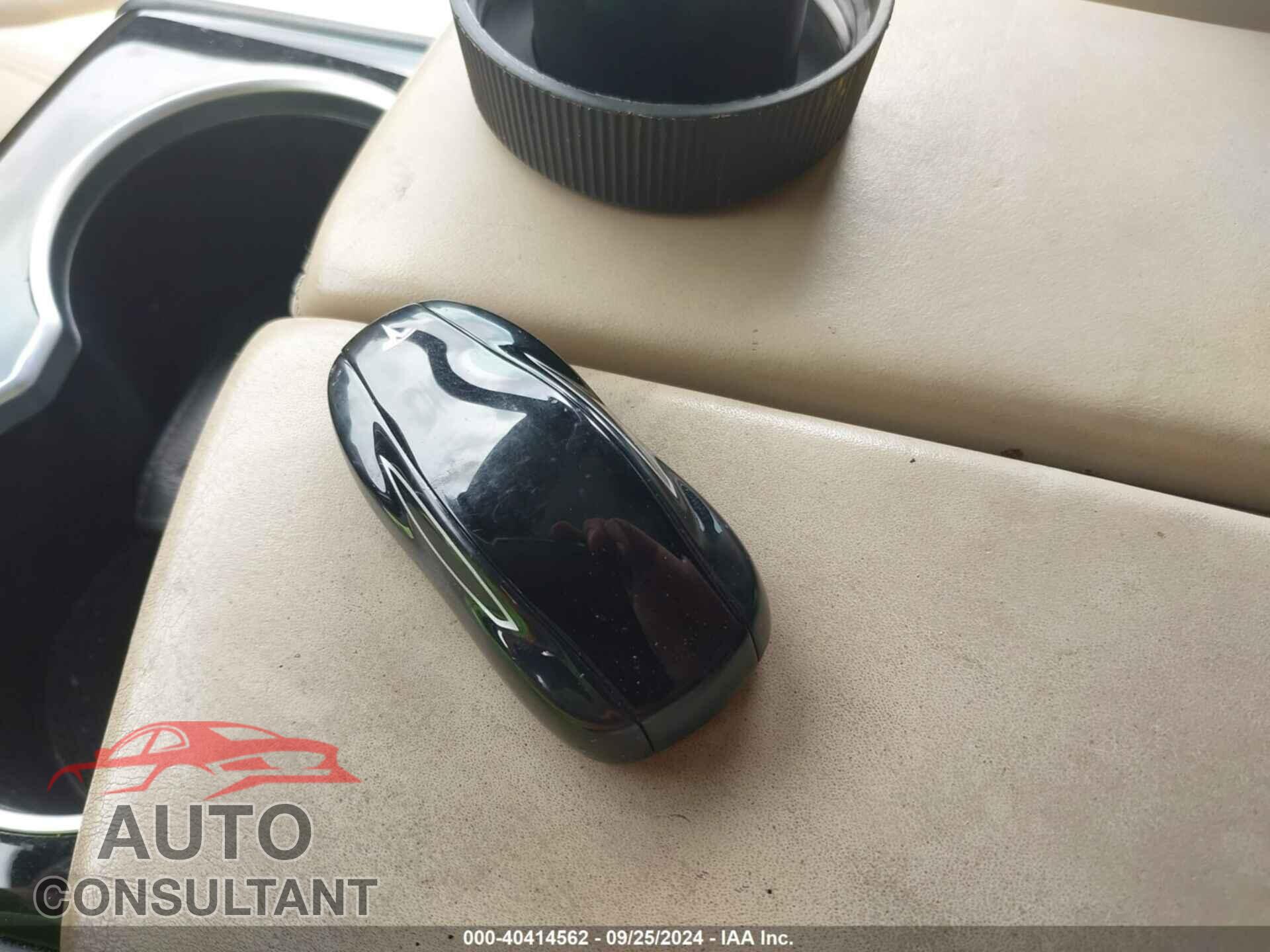 TESLA MODEL S 2016 - 5YJSA1E26GF123268