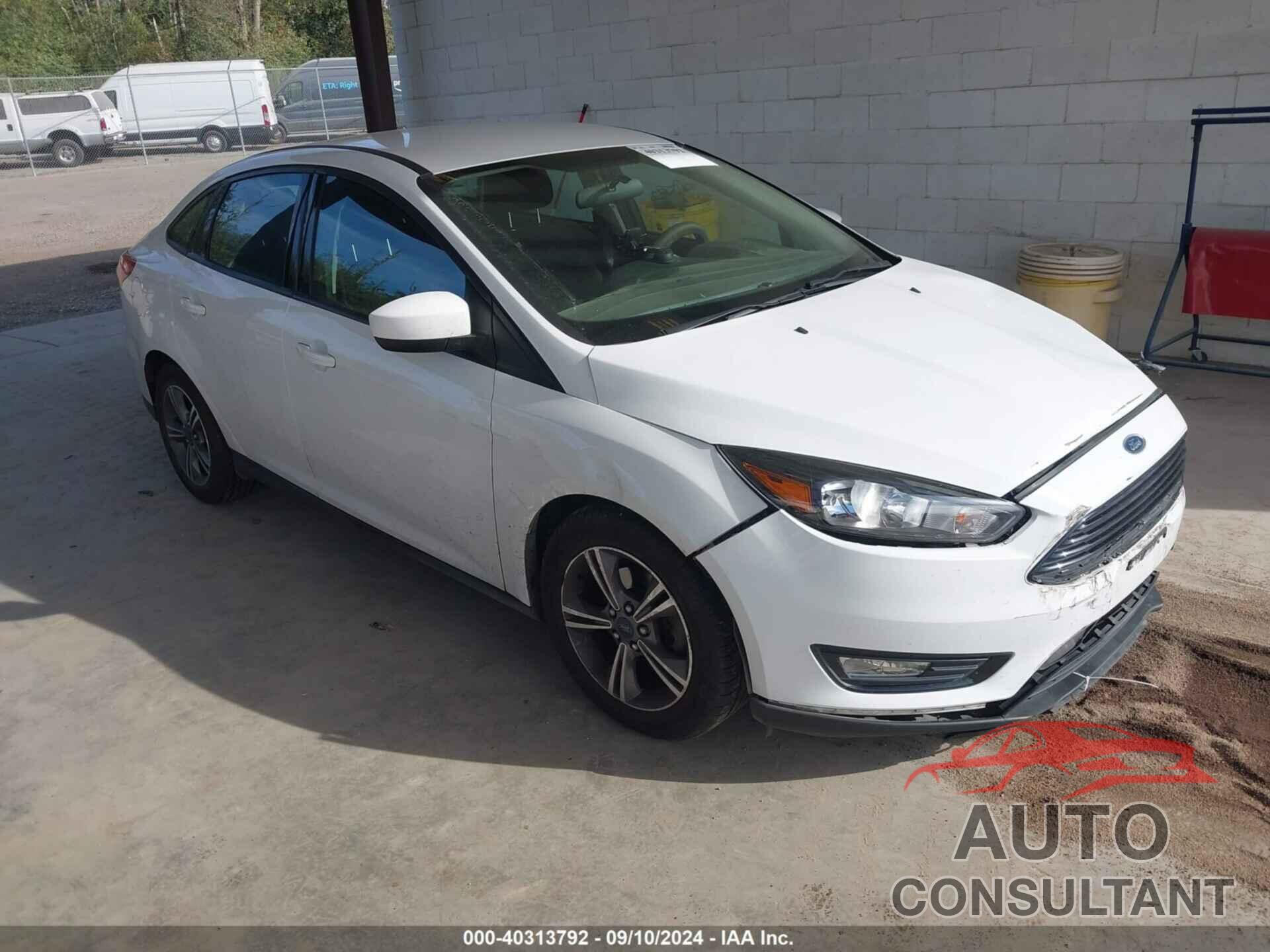 FORD FOCUS 2018 - 1FADP3FE0JL241564