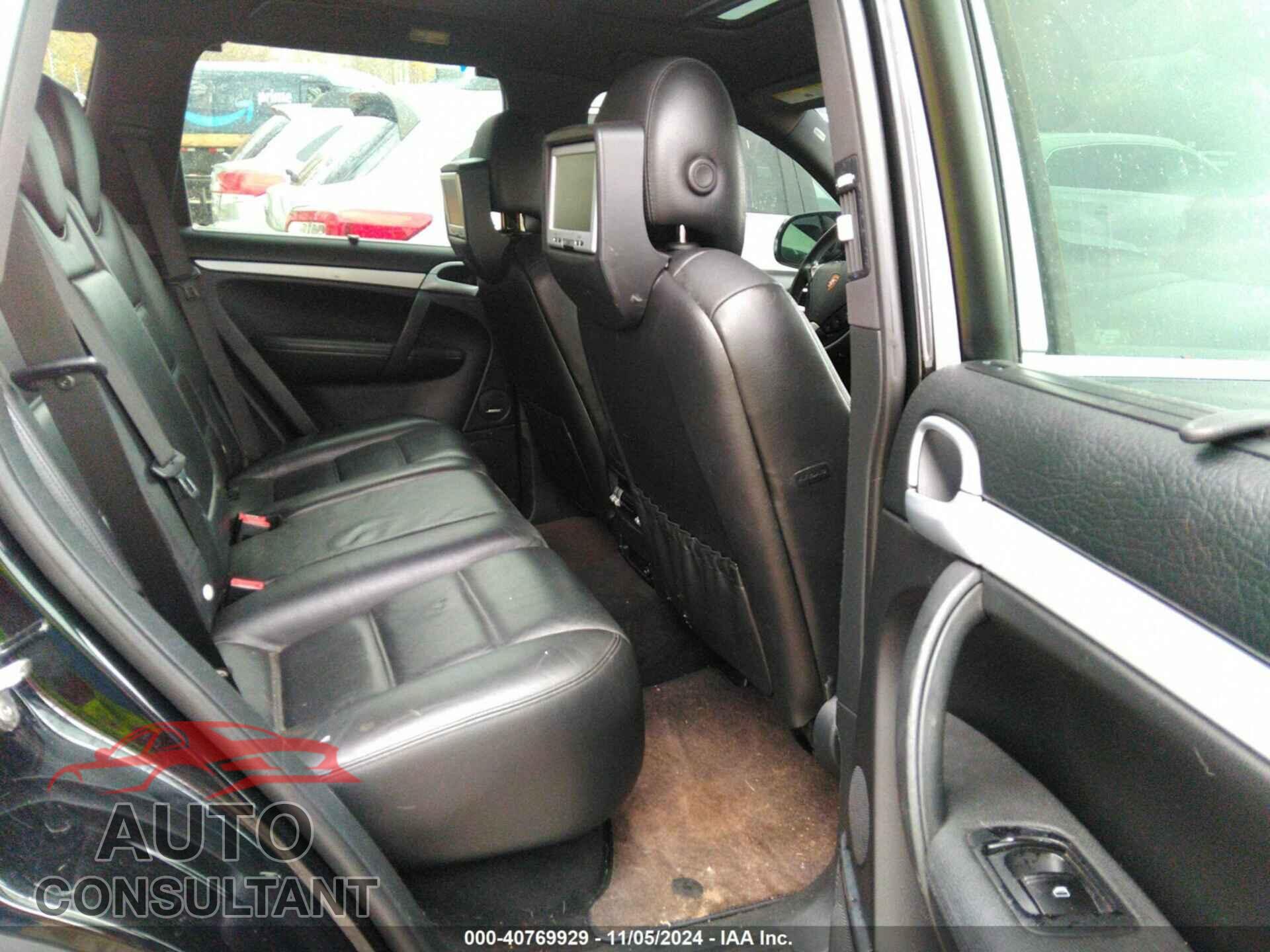PORSCHE CAYENNE 2010 - WP1AA2AP2ALA07930