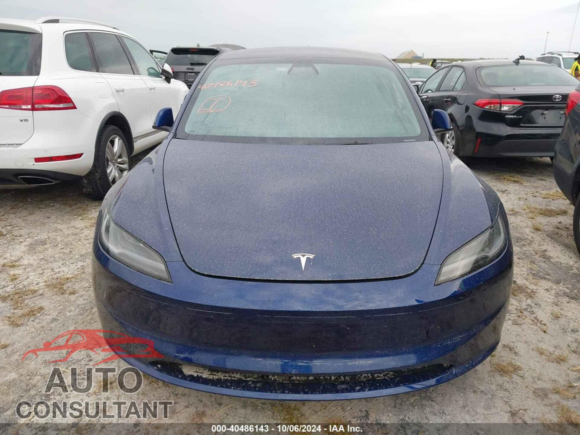 TESLA MODEL 3 2024 - 5YJ3E1EA3RF766079
