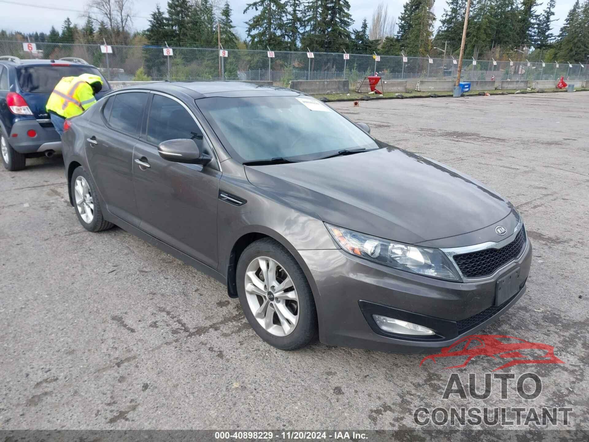 KIA OPTIMA 2011 - KNAGN4A75B5100603