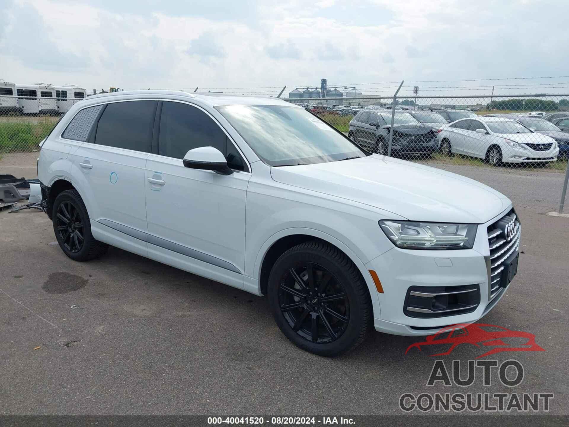 AUDI Q7 2018 - WA1LAAF70JD010181