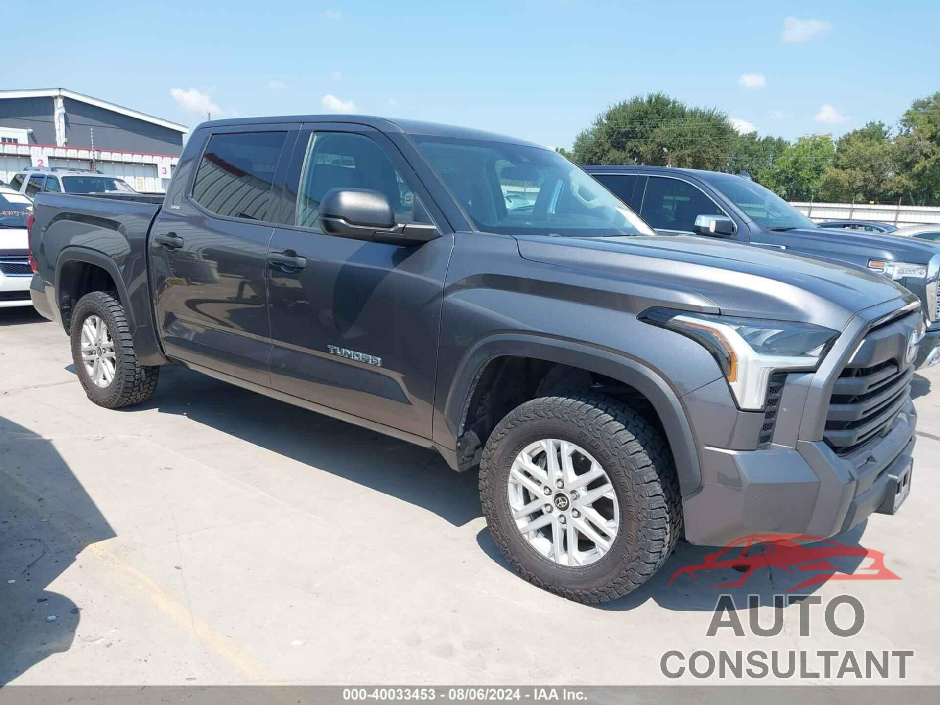 TOYOTA TUNDRA 2022 - 5TFLA5DB2NX005380