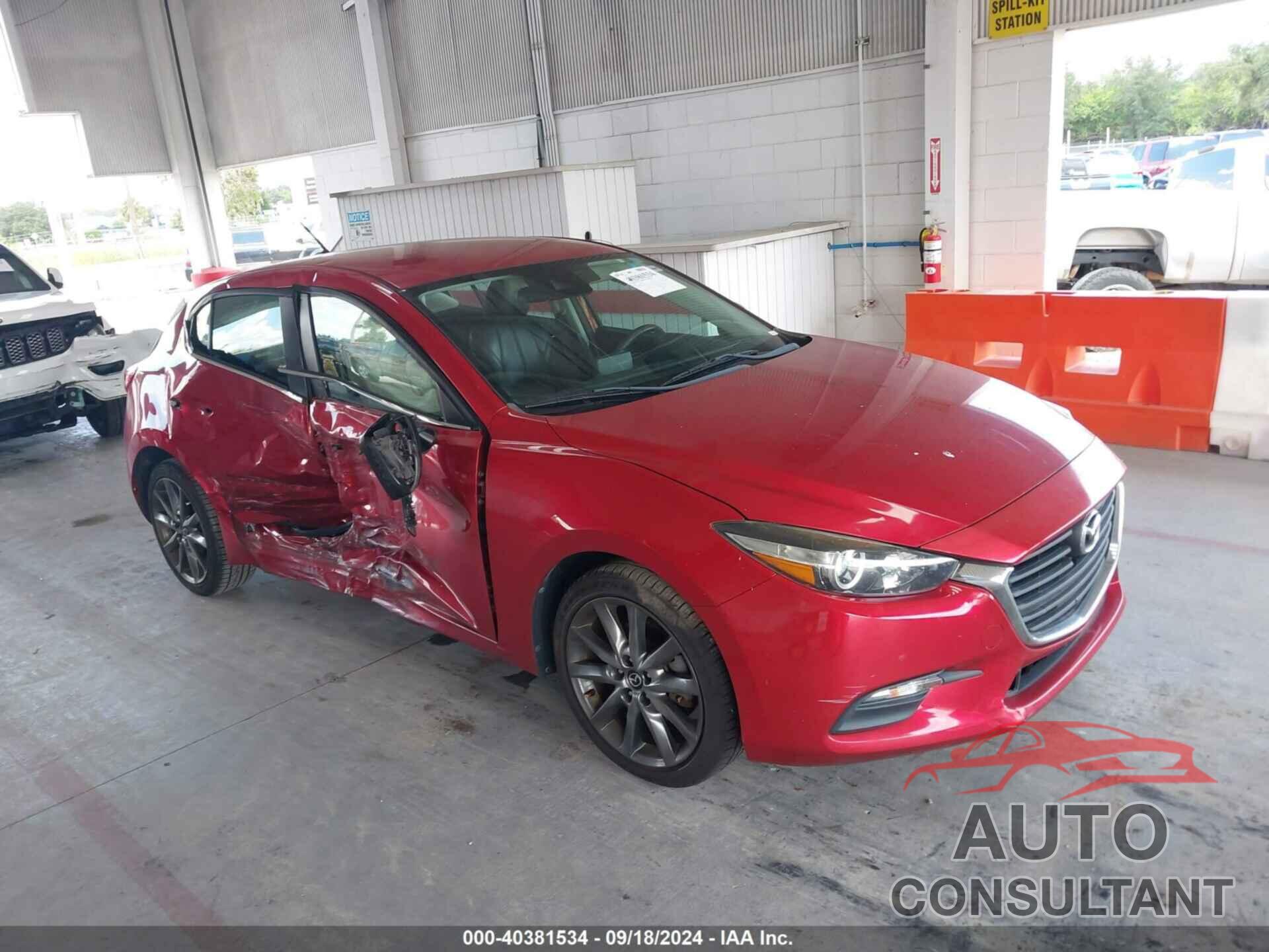 MAZDA MAZDA3 2018 - 3MZBN1L38JM192947