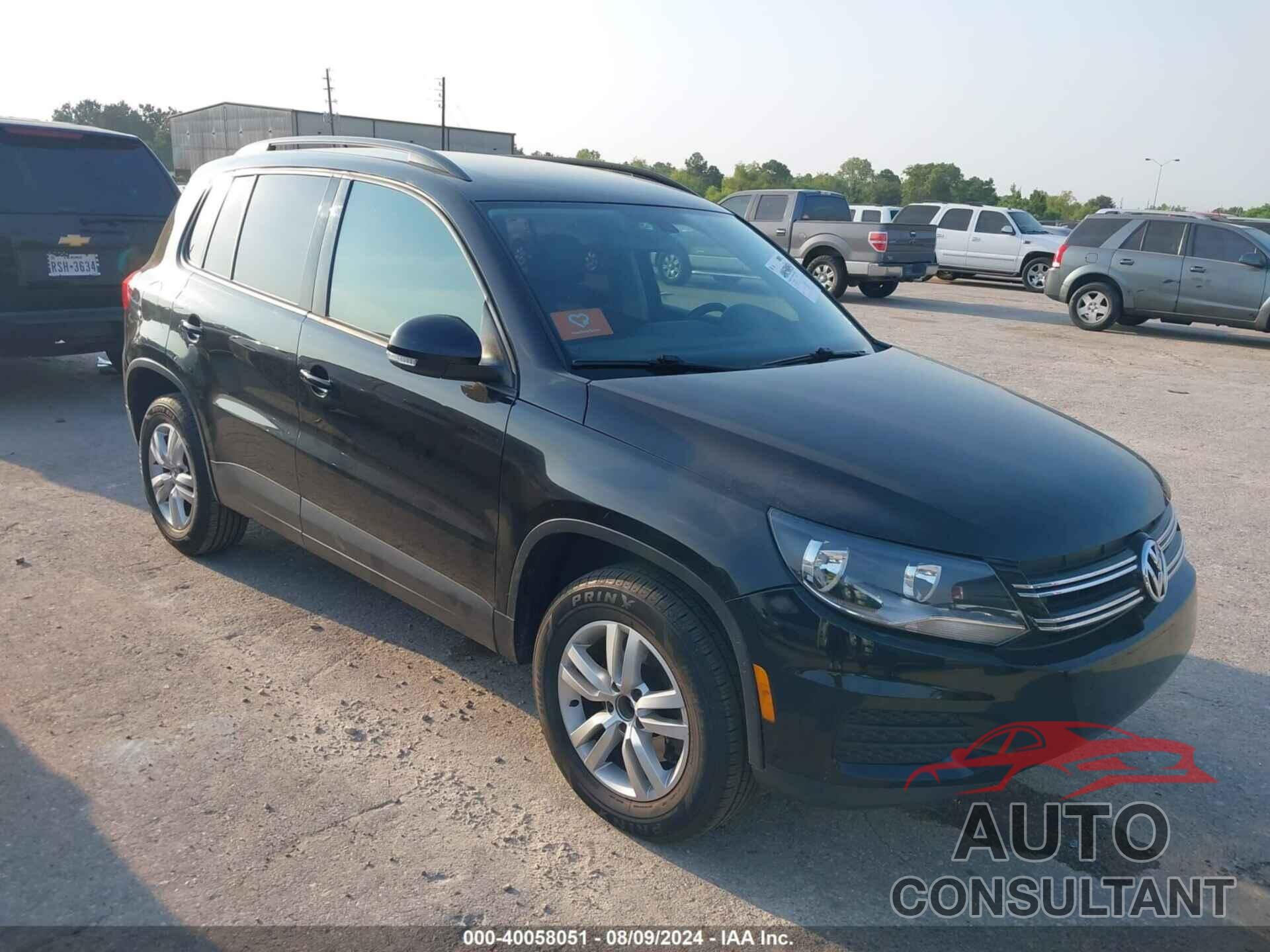 VOLKSWAGEN TIGUAN 2017 - WVGBV7AX6HK000305