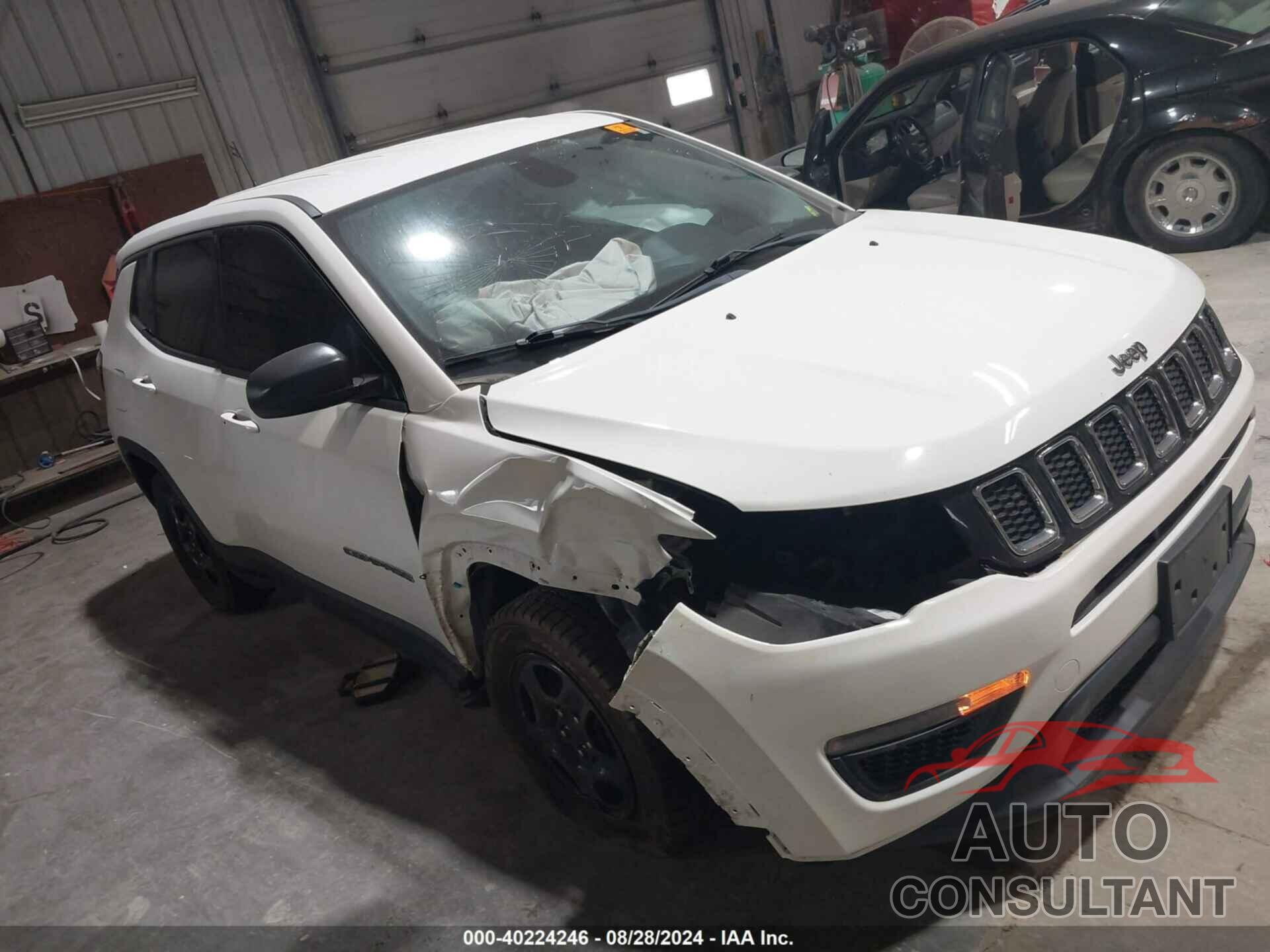 JEEP COMPASS 2018 - 3C4NJCAB3JT356421