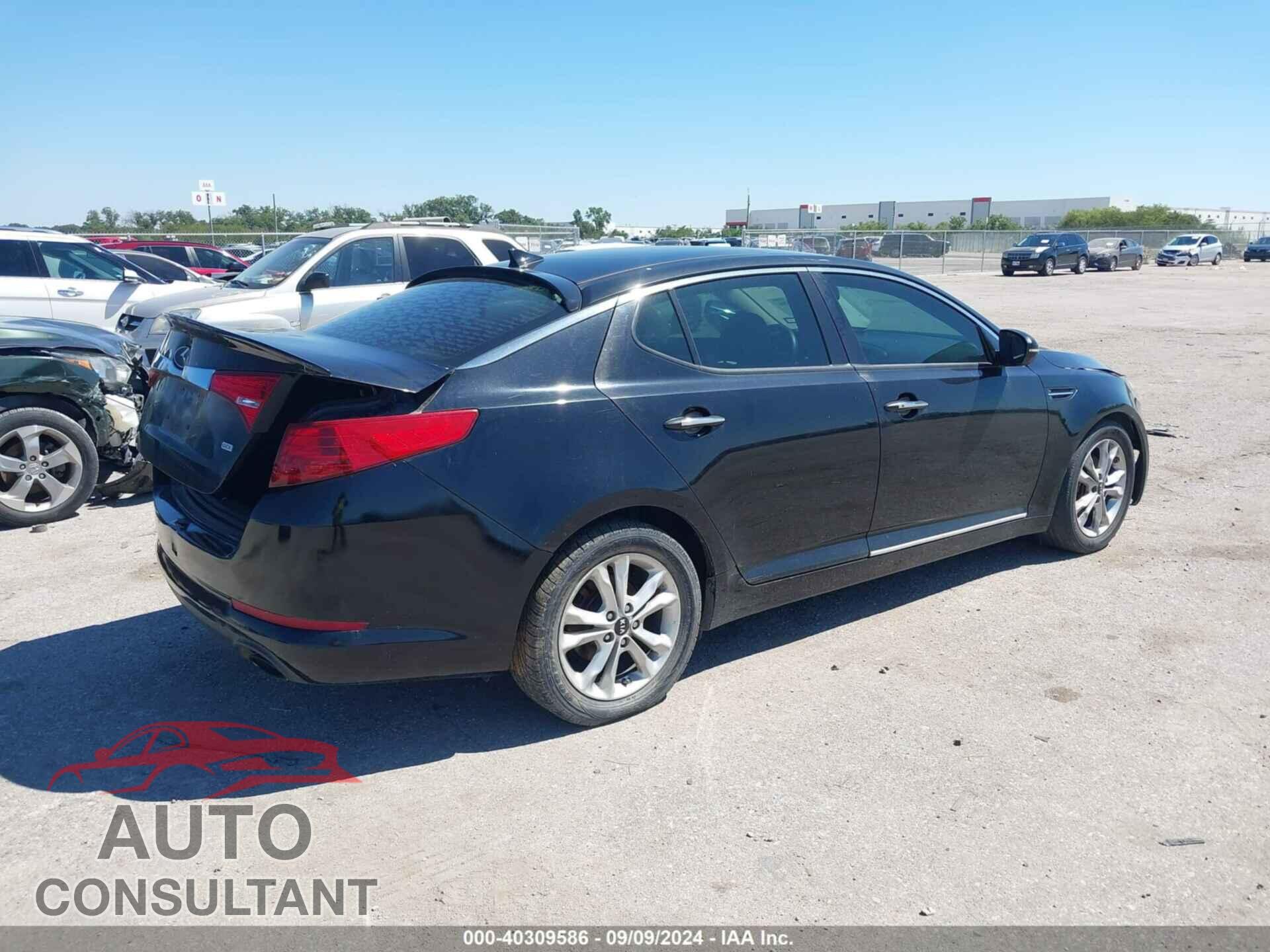 KIA OPTIMA 2011 - KNAGN4A74B5041401