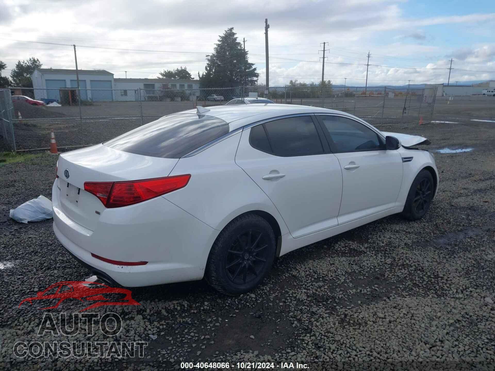 KIA OPTIMA 2011 - KNAGM4A73B5122103