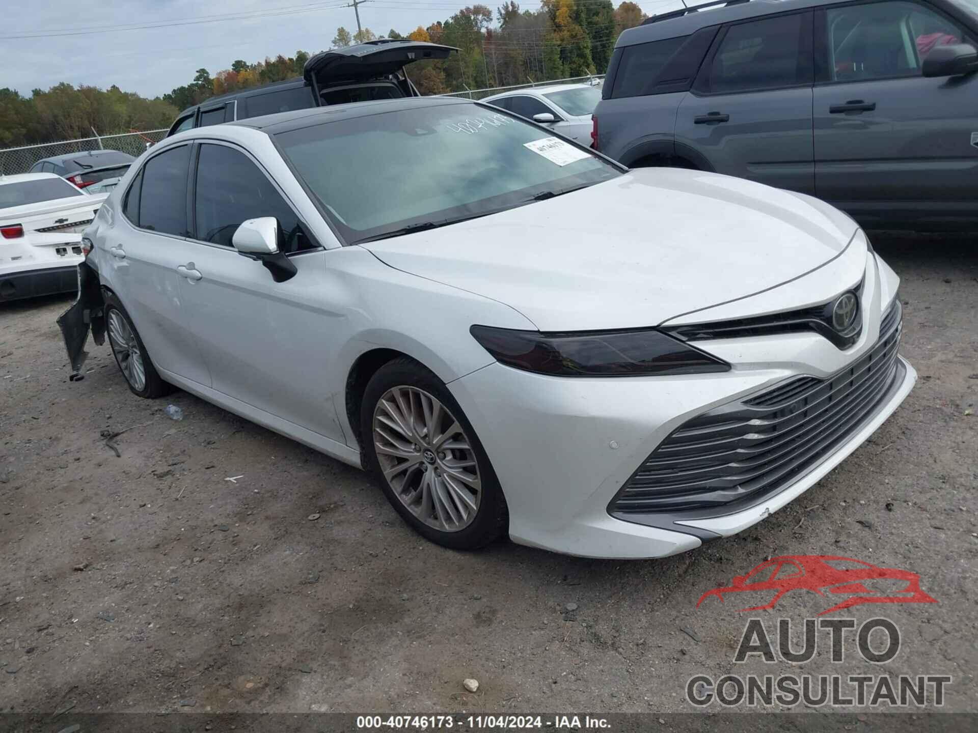 TOYOTA CAMRY 2018 - 4T1B11HK9JU025406