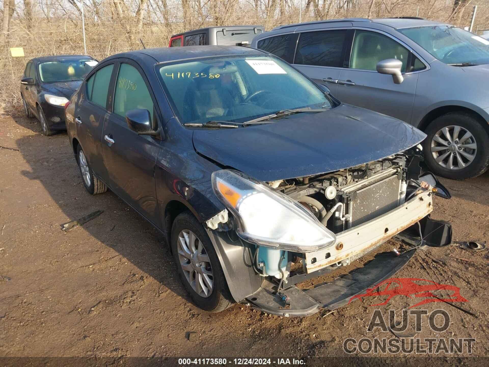 NISSAN VERSA 2017 - 3N1CN7AP3HL828192