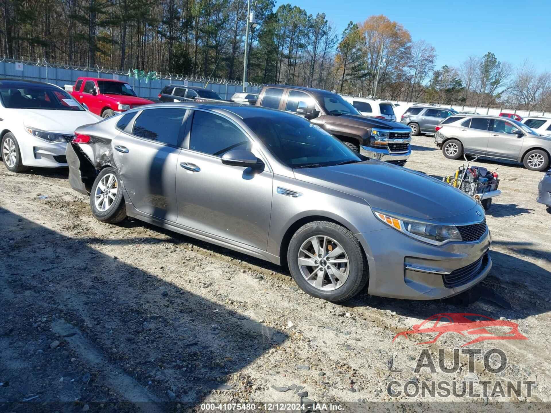 KIA OPTIMA 2018 - 5XXGT4L36JG224215